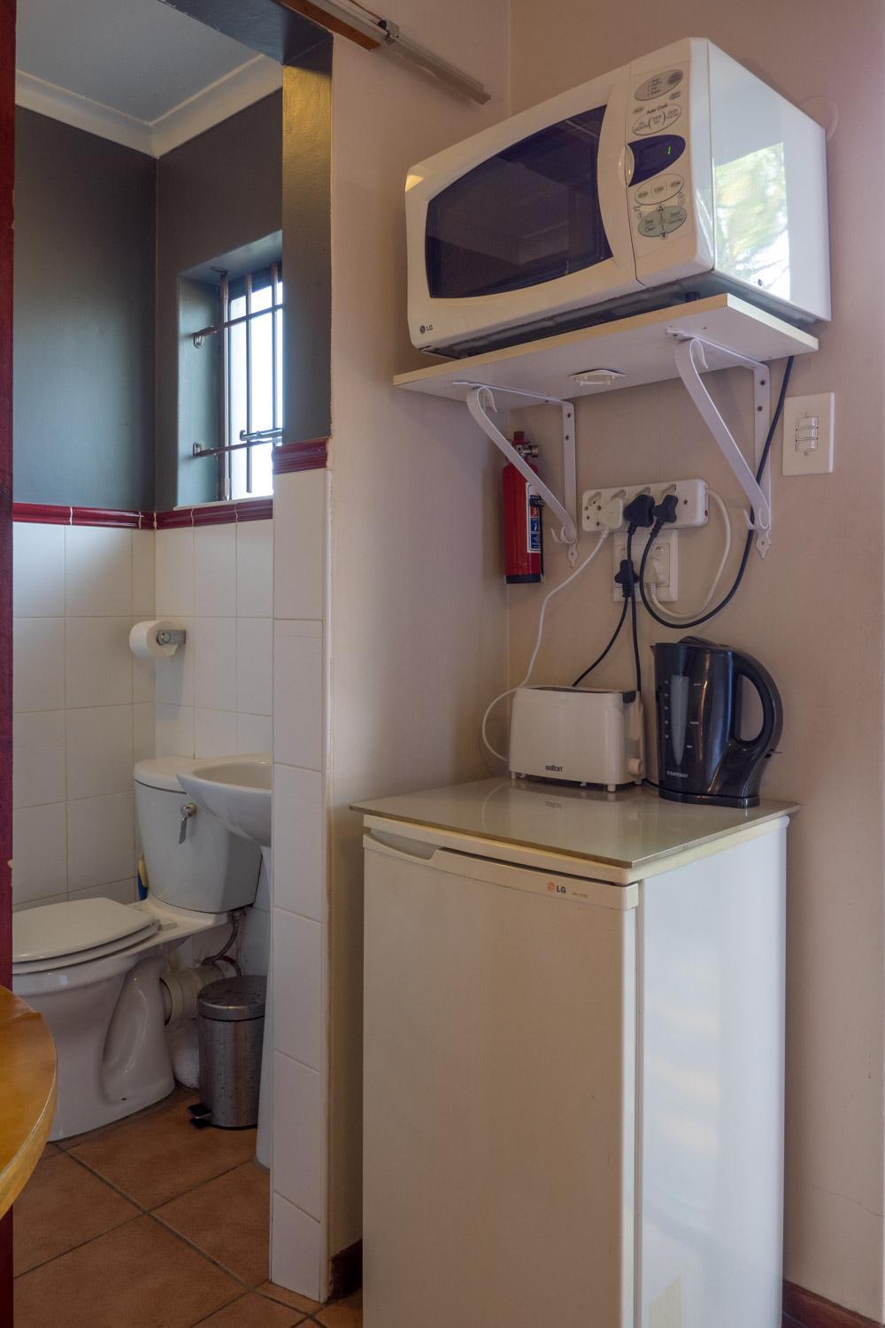 Budget Double Room - Photo 4
