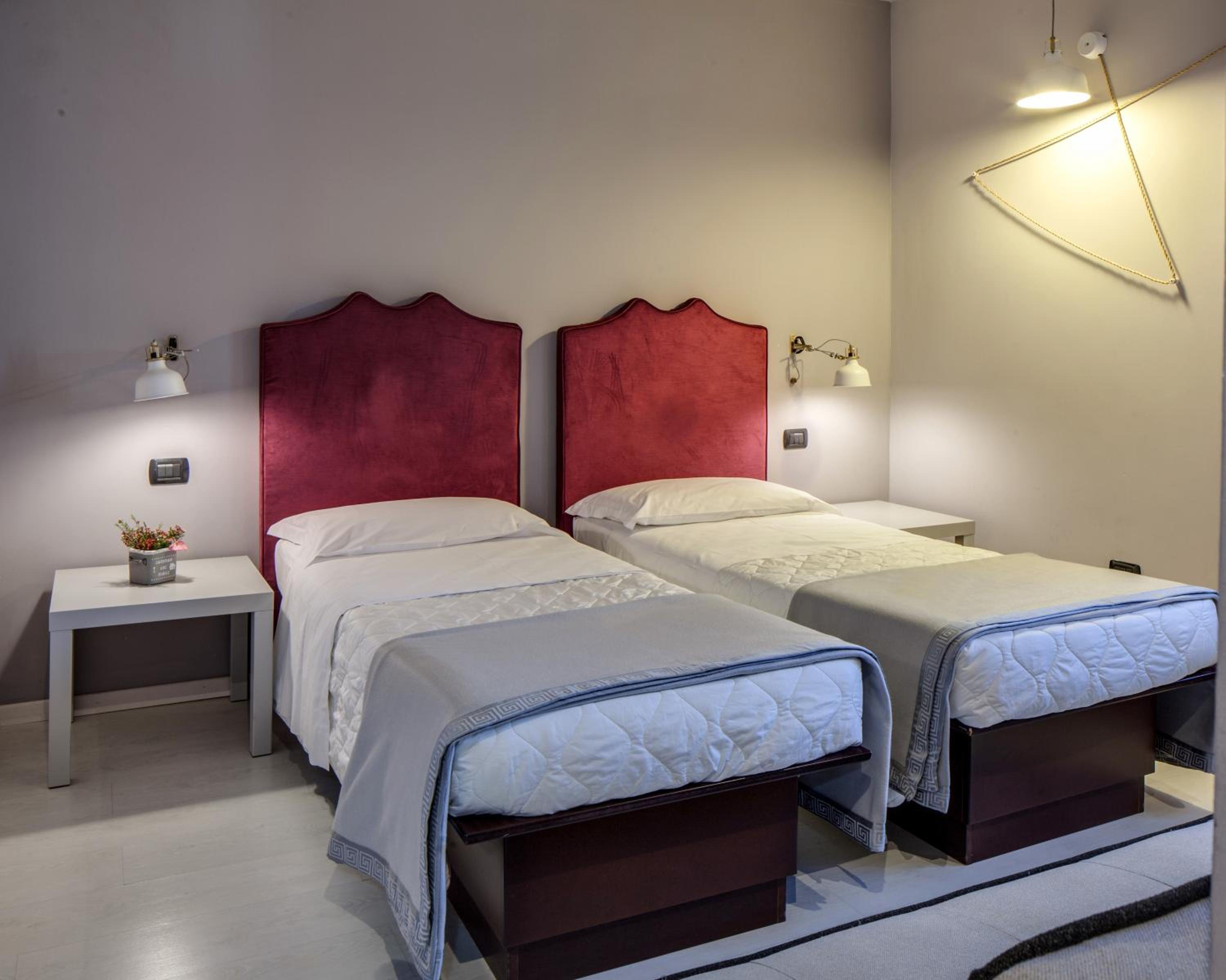 Superior Quadruple Room - Photo 4