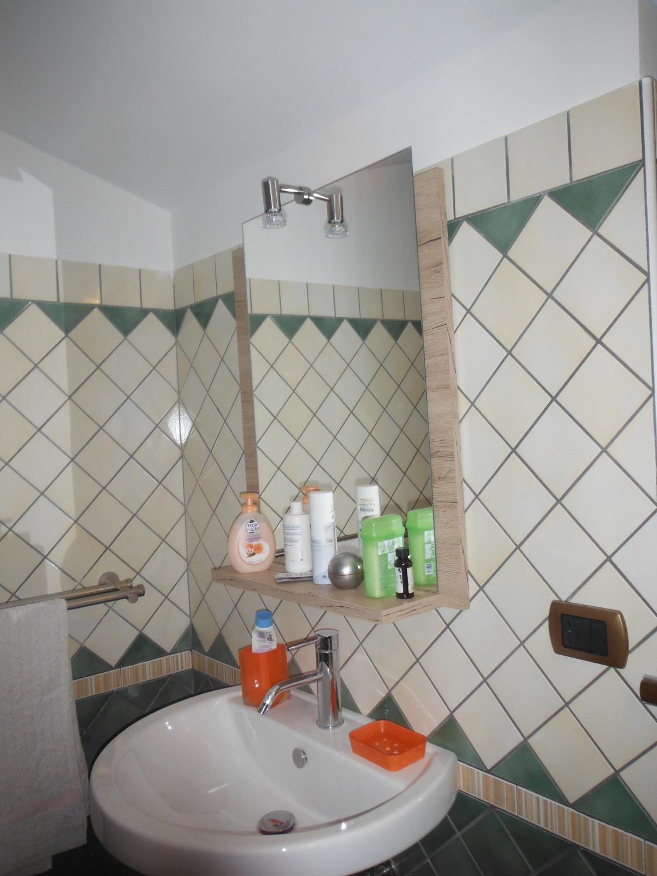 Two-Bedroom Apartment - Photo 3