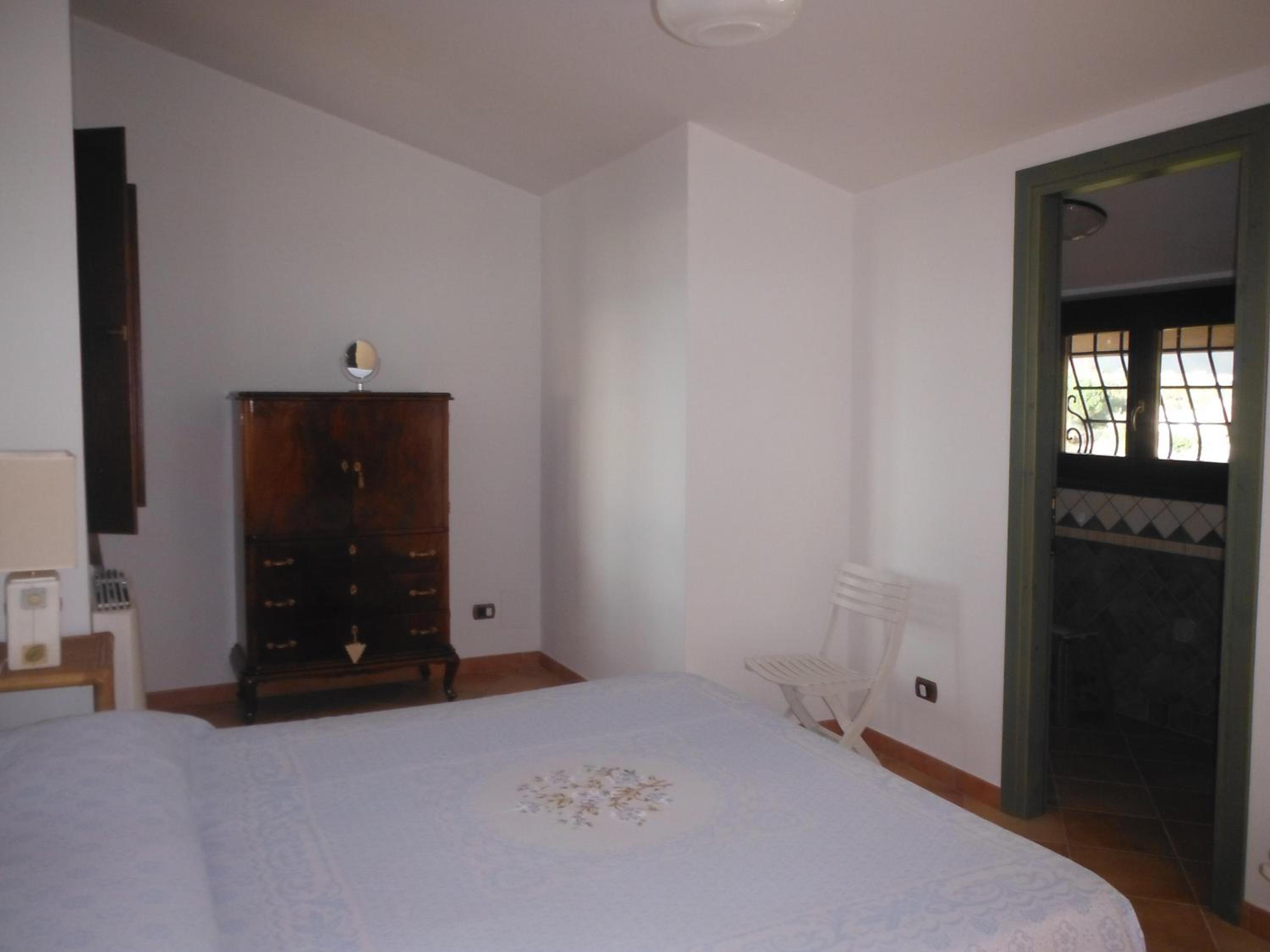 Two-Bedroom Apartment - Photo 14