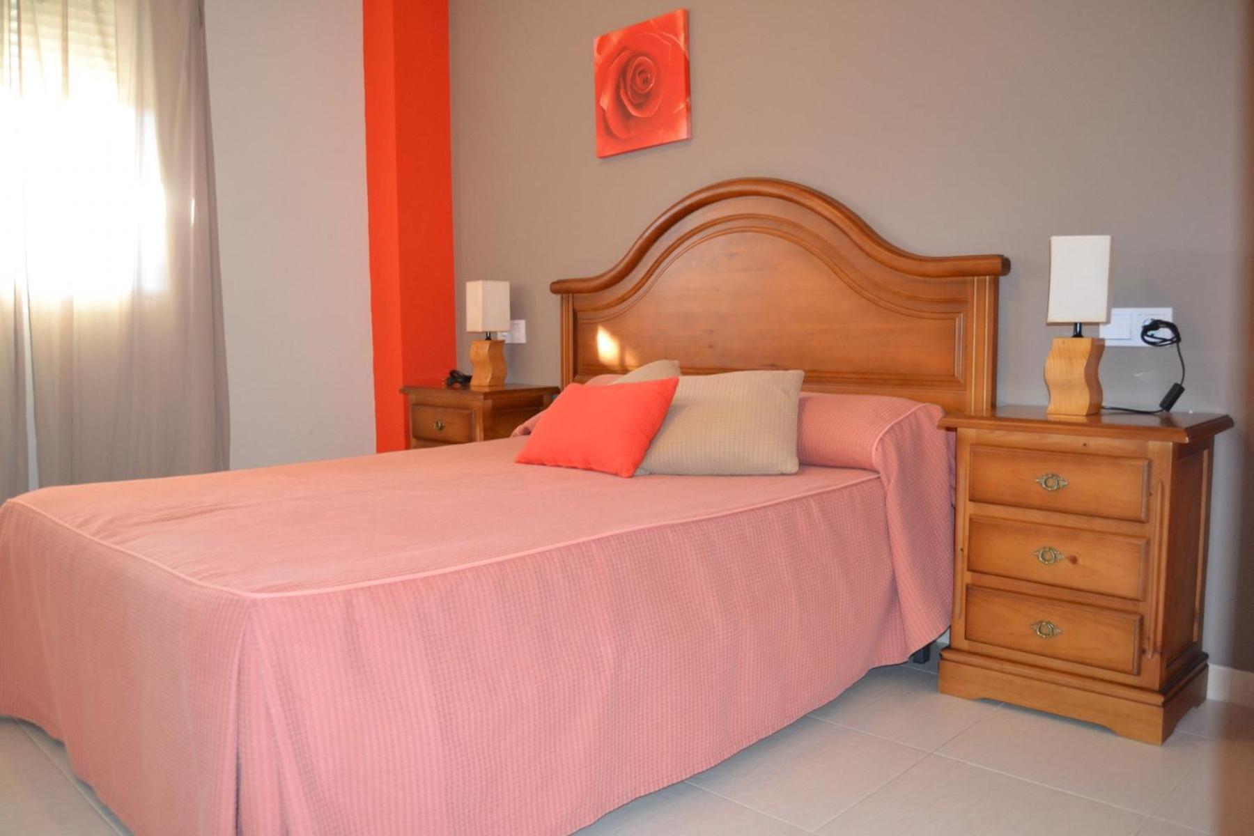 Apartamento con vista a la piscina