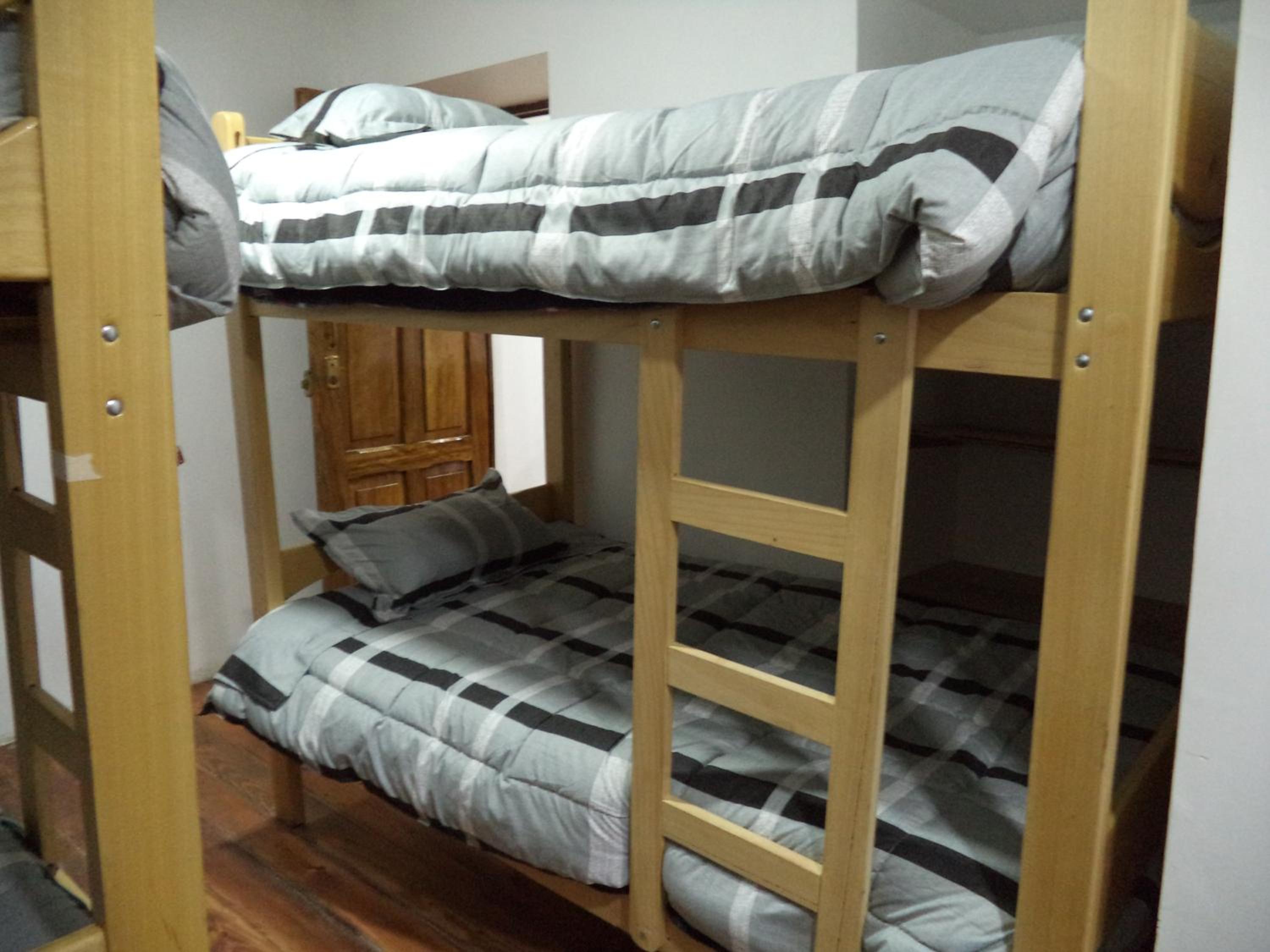 Bed in 6-Bed Mixed Dormitory Room photo 3