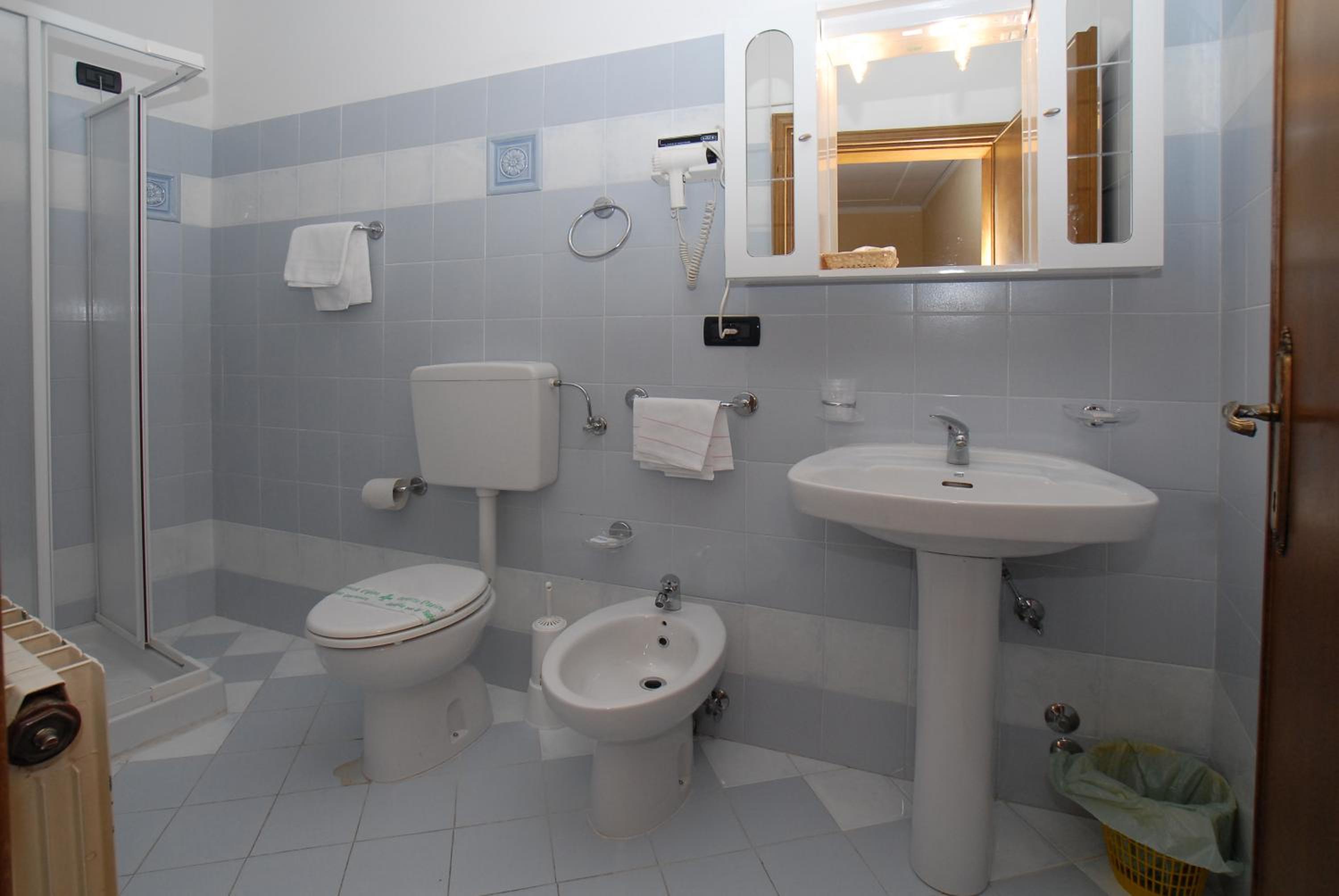 Quadruple Room - Annex photo 3