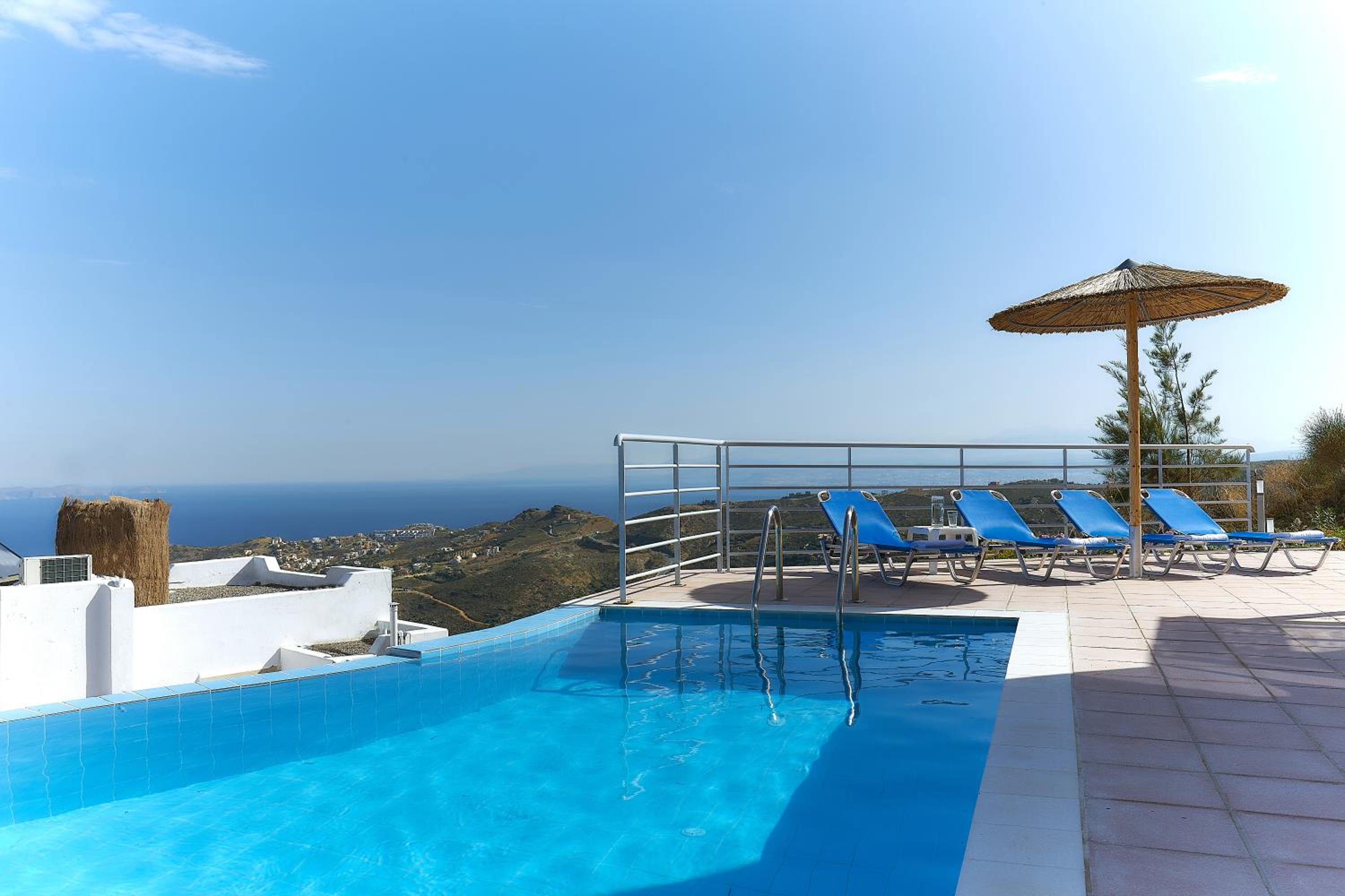Apartment with Private Pool  - Photo 60