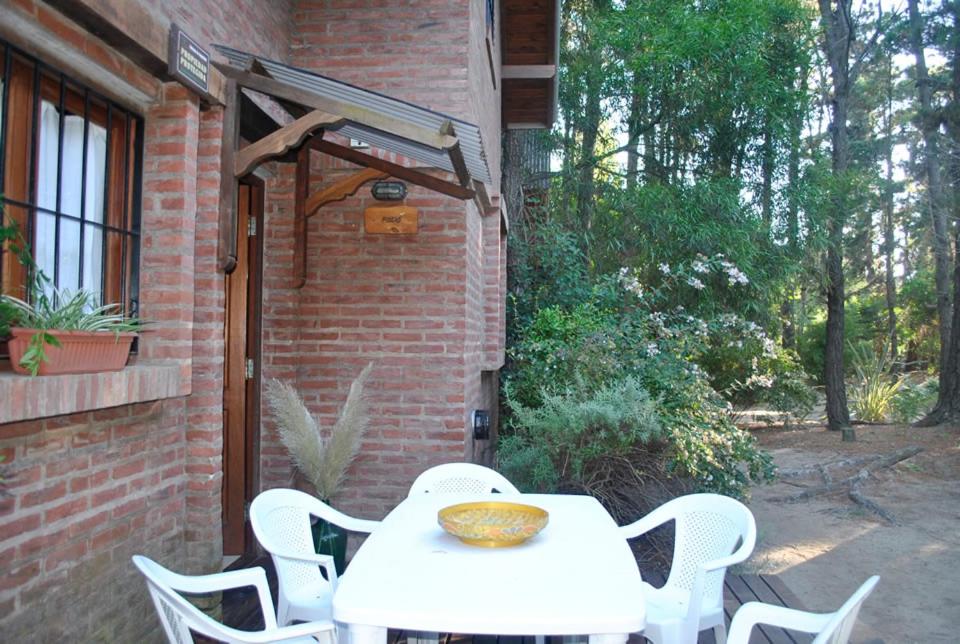 Apartment with Balcony photo 3