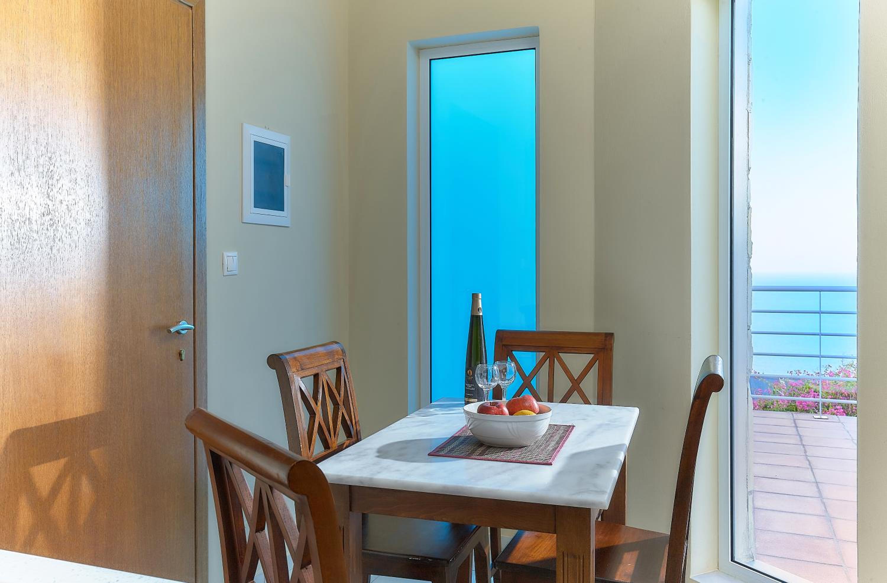 Apartment with Private Pool  - Photo 47