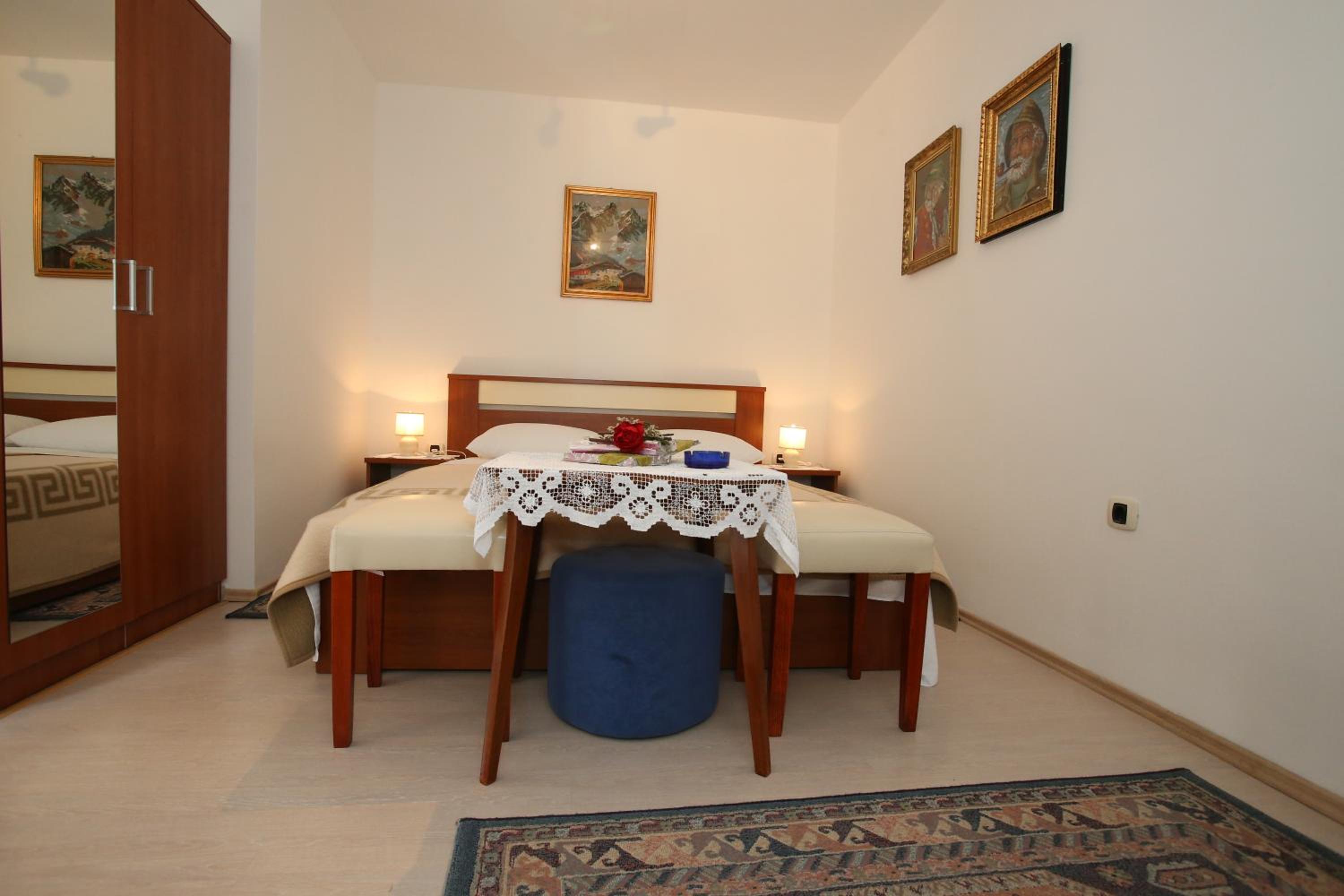 Apartment with Terrace photo 3