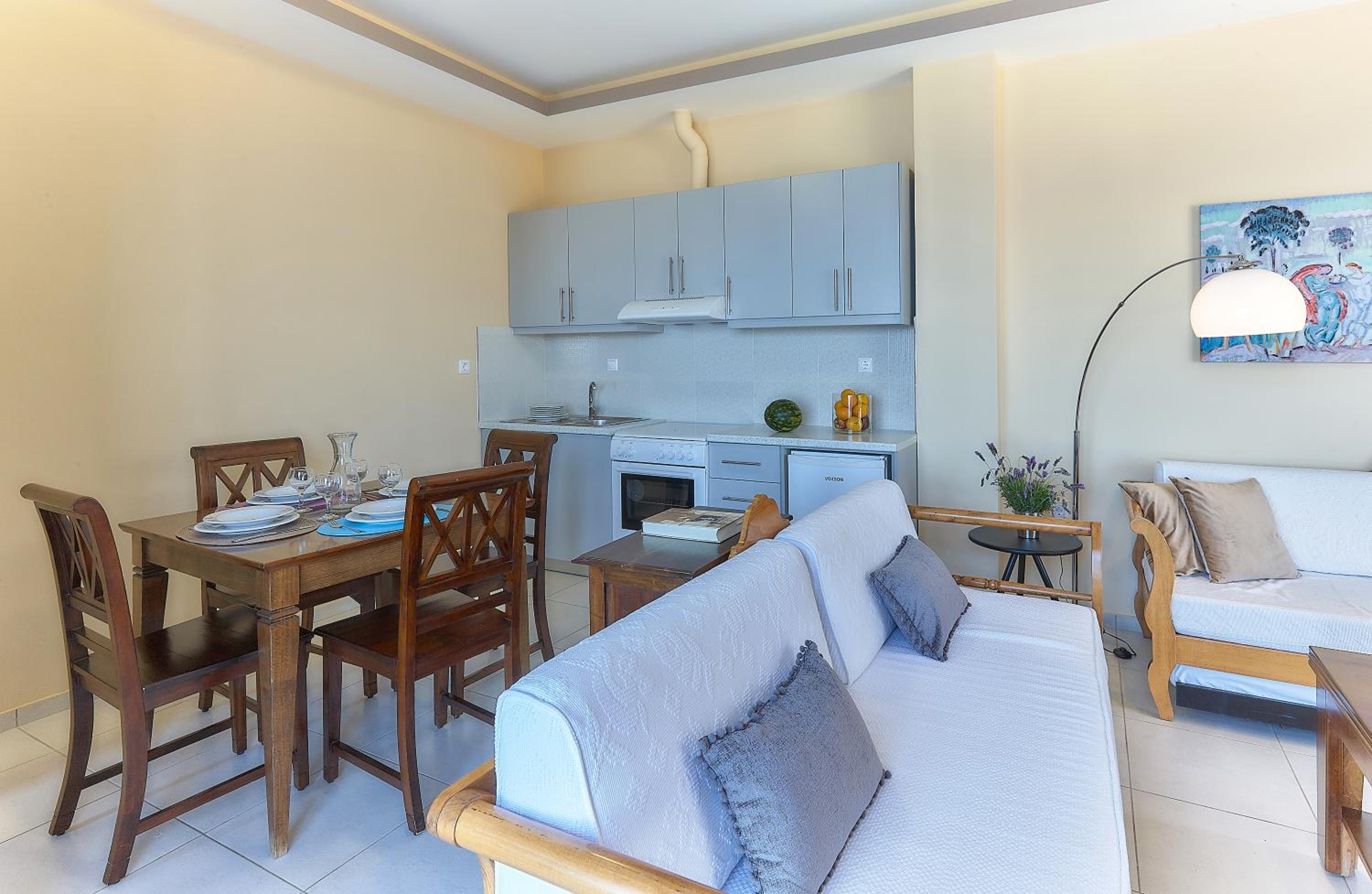 Apartment with Private Pool  - Photo 32