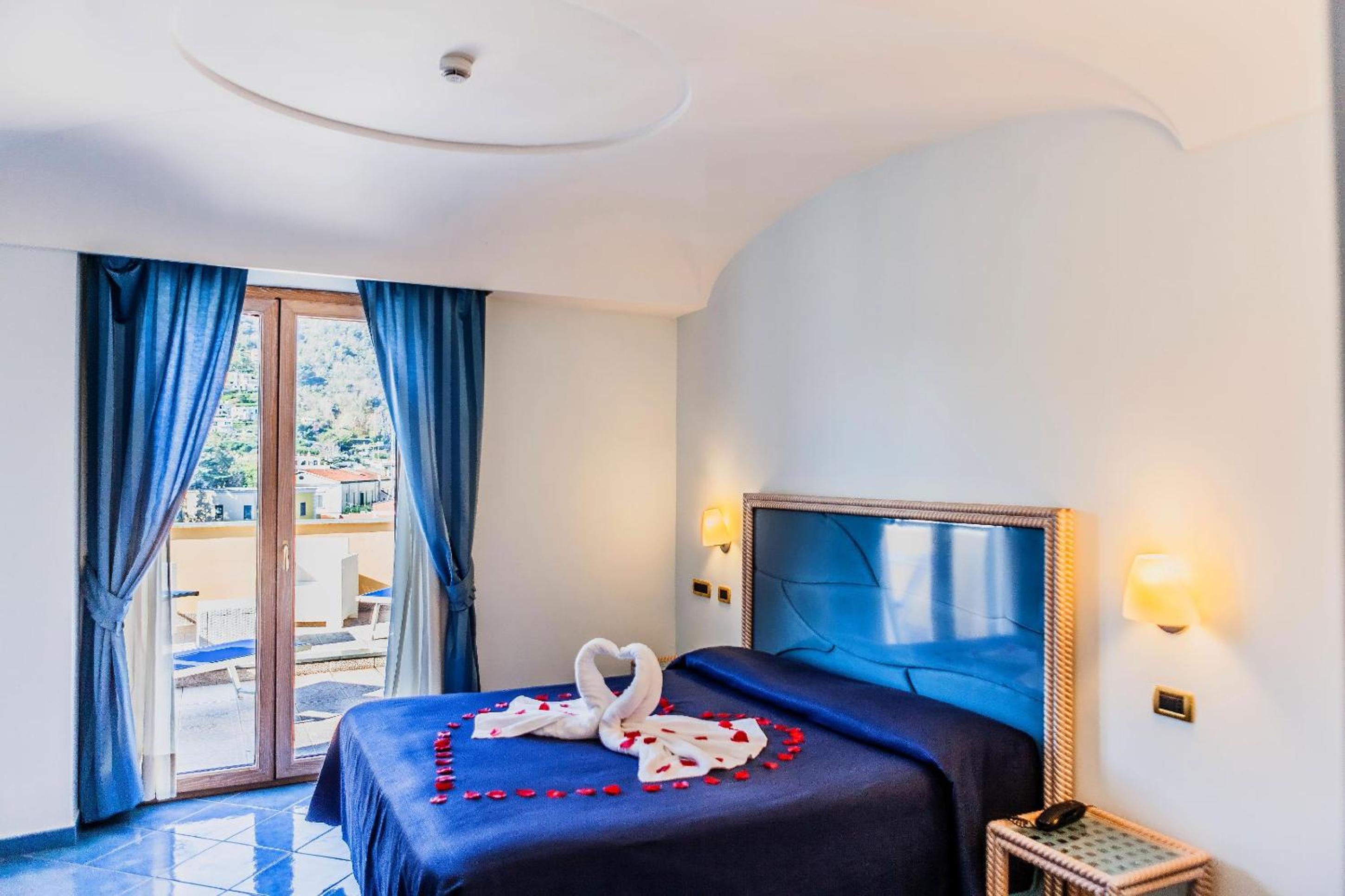 Privilege Double Room with Terrace and Harbor View - Photo 12