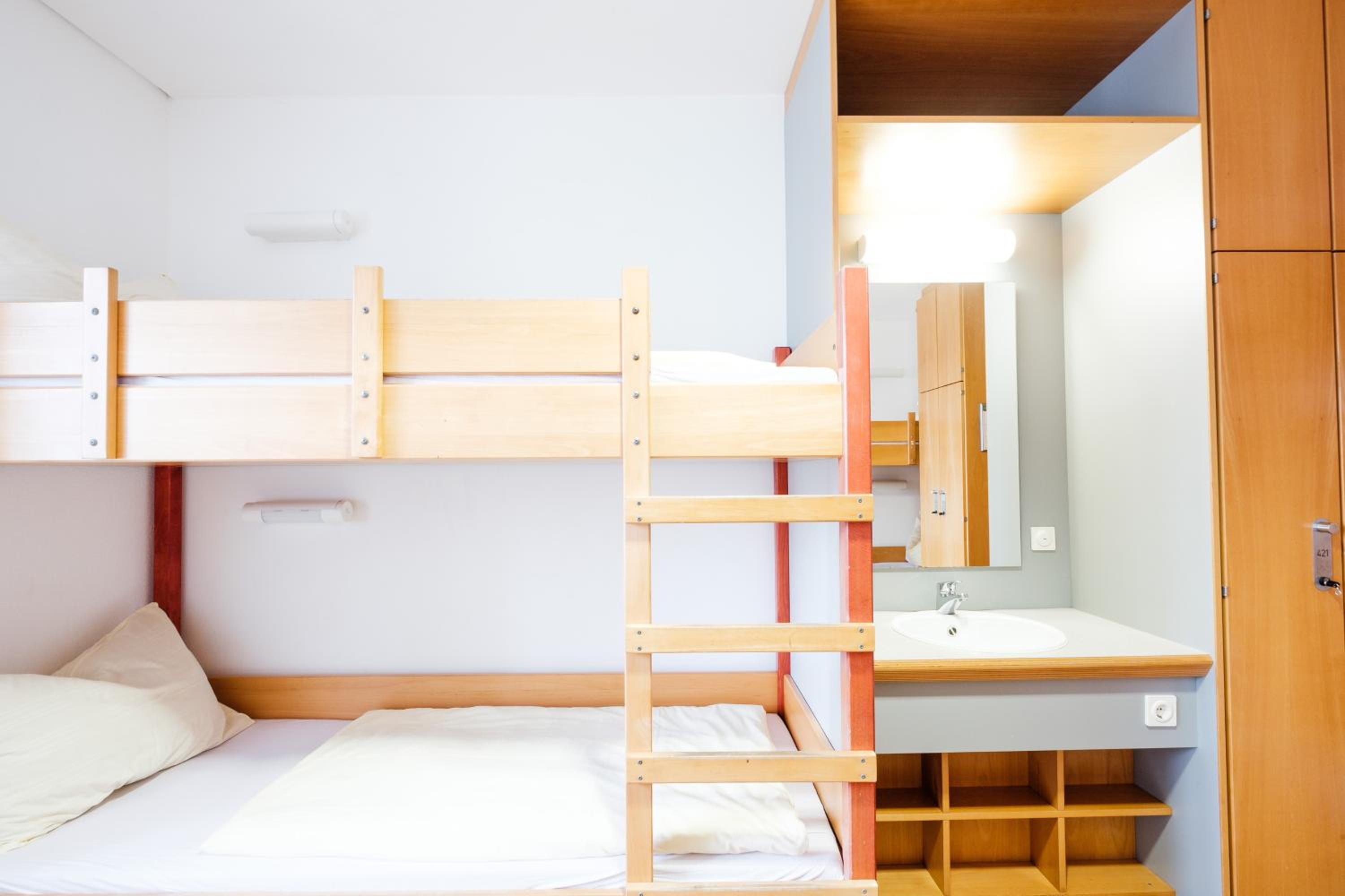 Triple Room with Shared Bathroom photo 1
