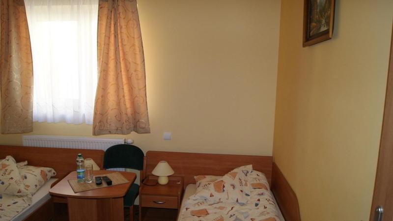 Double or Twin Room - Photo 2