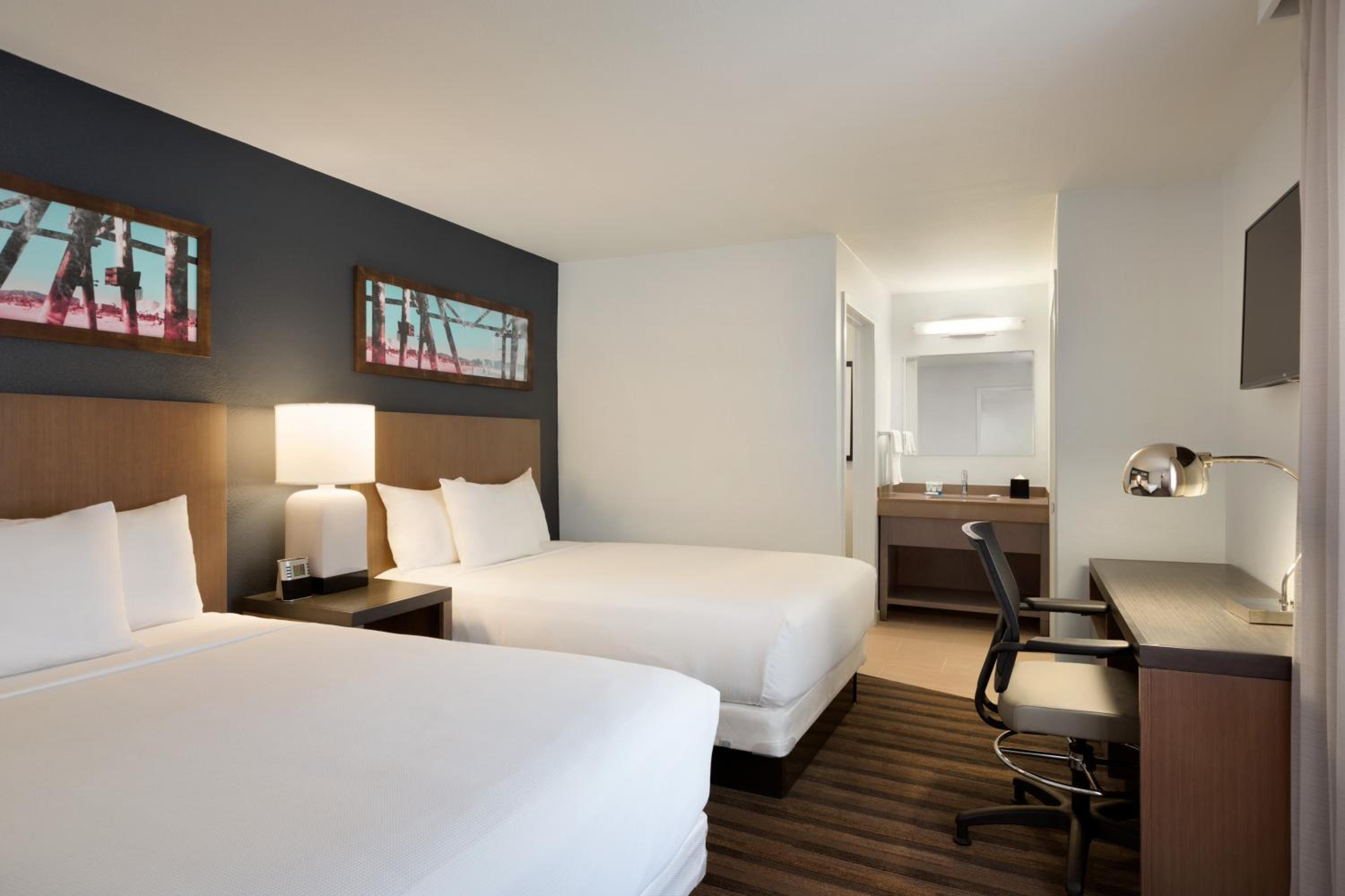 Studio Suite with Two Double Beds