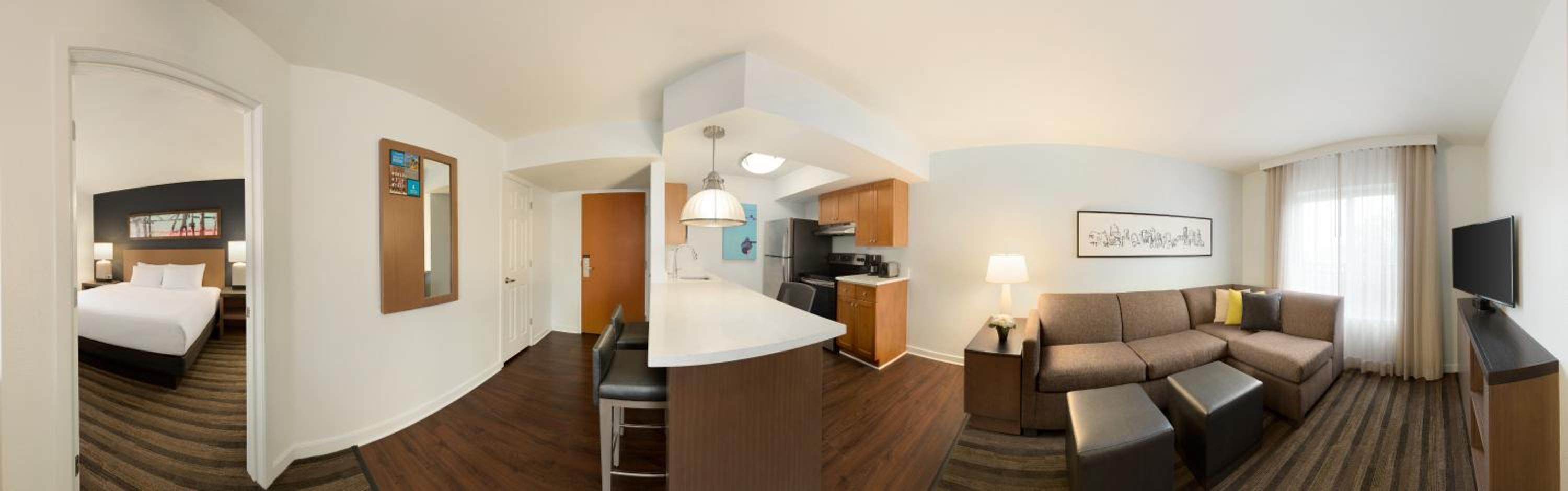 One-Bedroom Suite with Two Double Beds