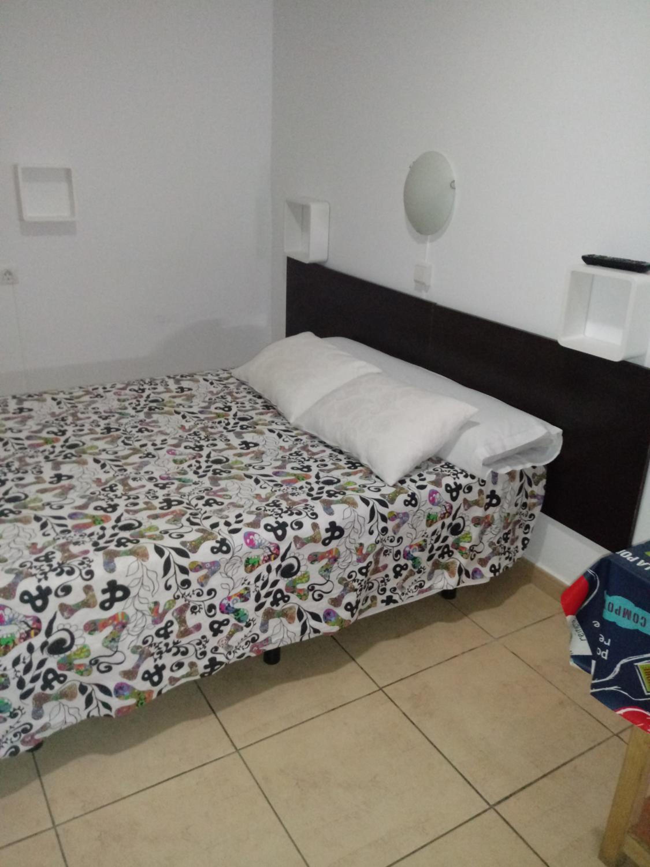 Standard Queen Room photo 2
