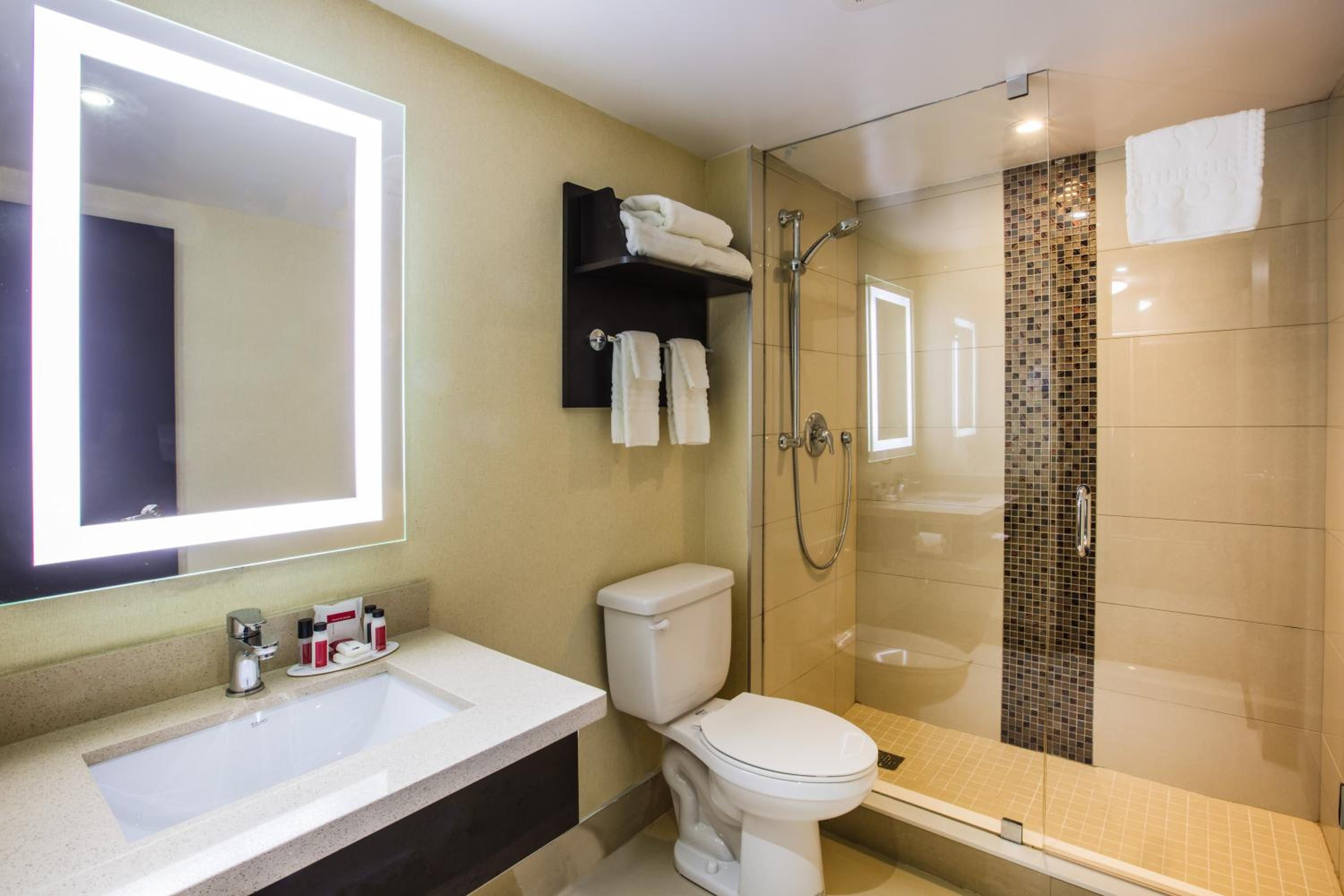 One-Bedroom Cottage with One King Bed - Non-Smoking - Photo 5