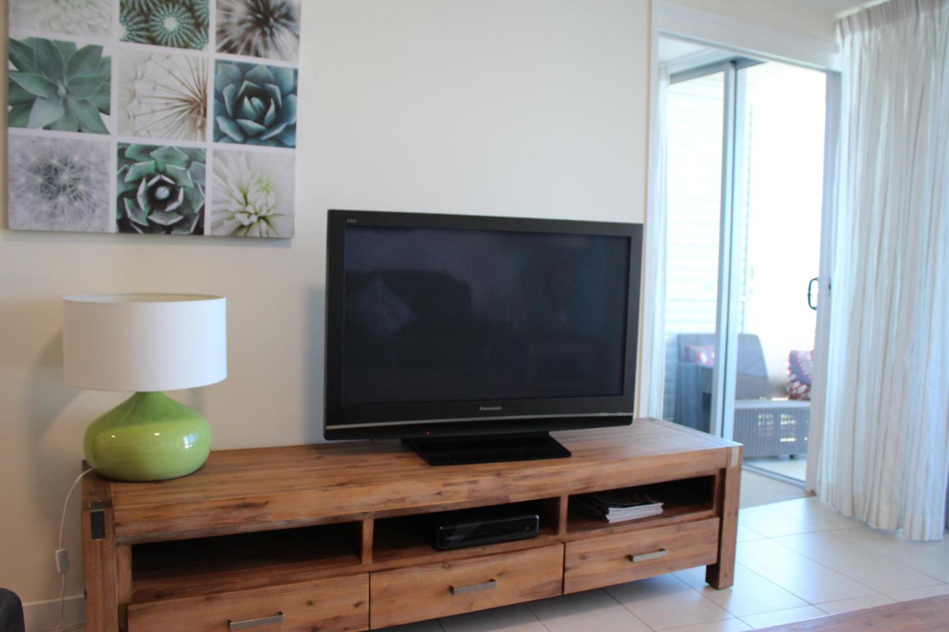 Two-Bedroom Apartment with Beach View - Photo 21
