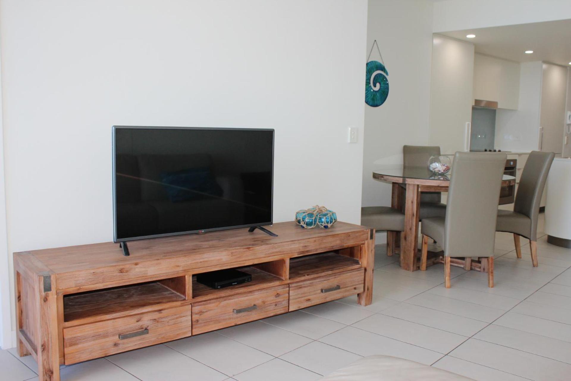 One-Bedroom Apartment with Ocean View - Photo 5