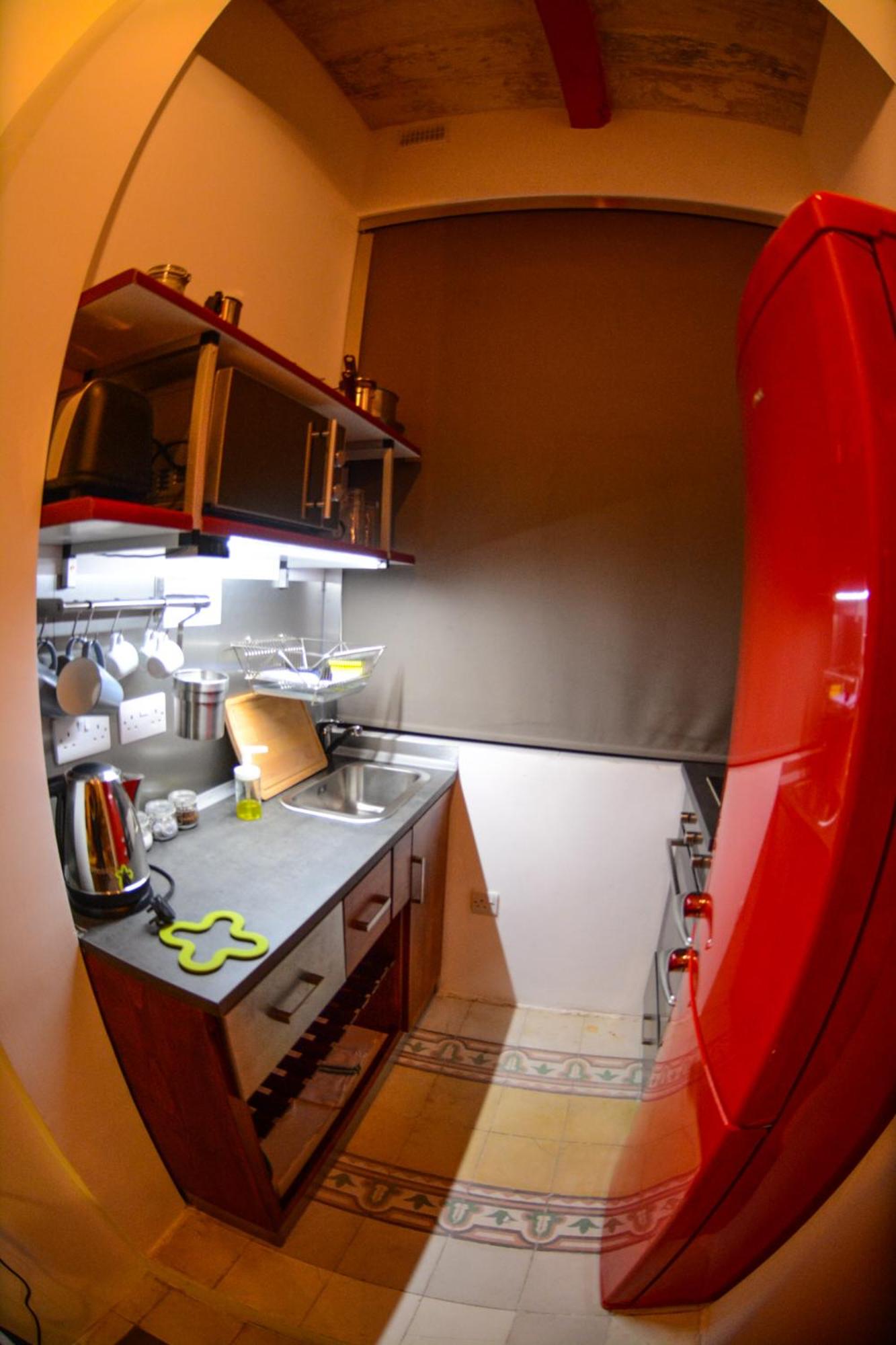 Suite with Terrace - Photo 25