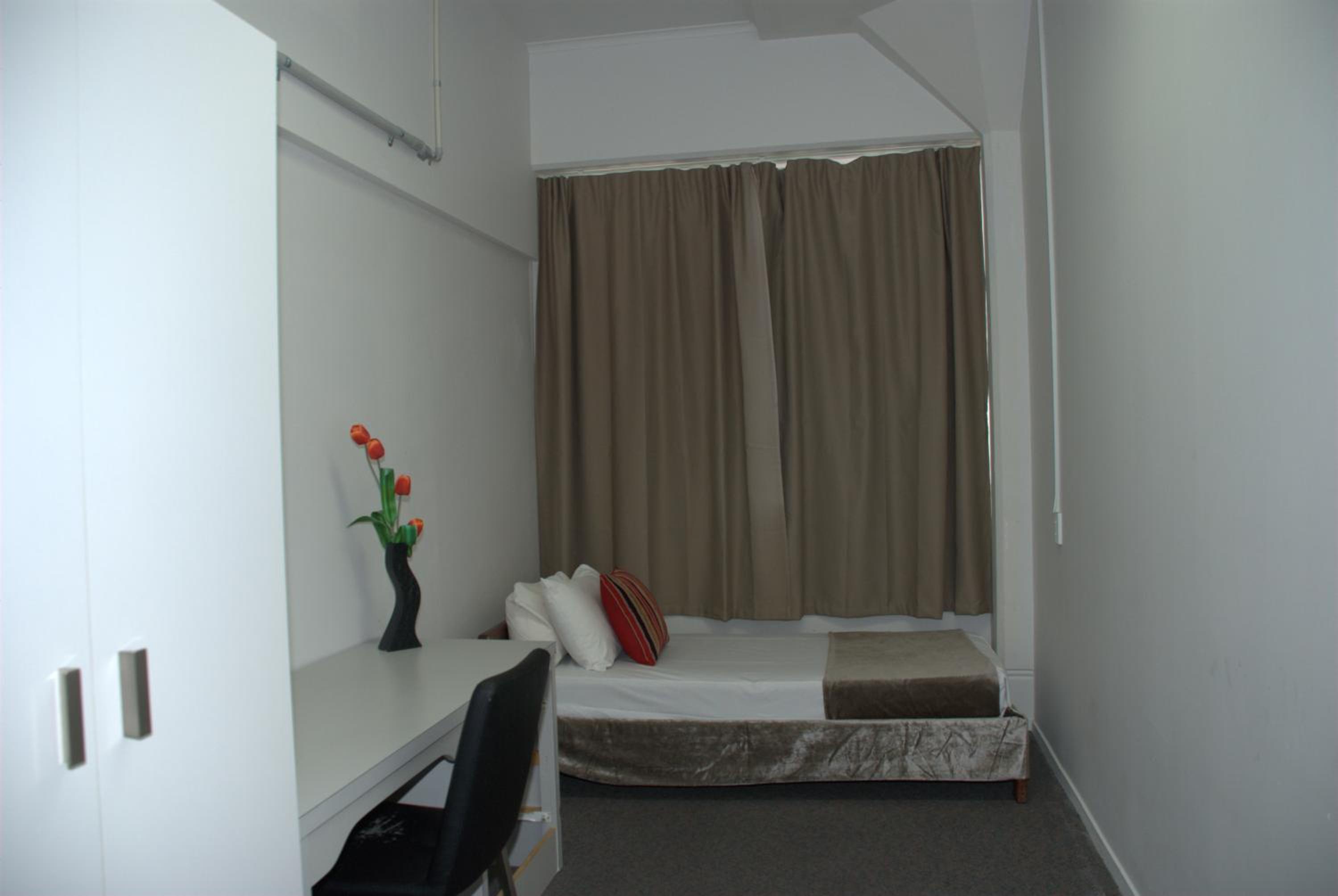 Single Room with Shared Bathroom photo 1