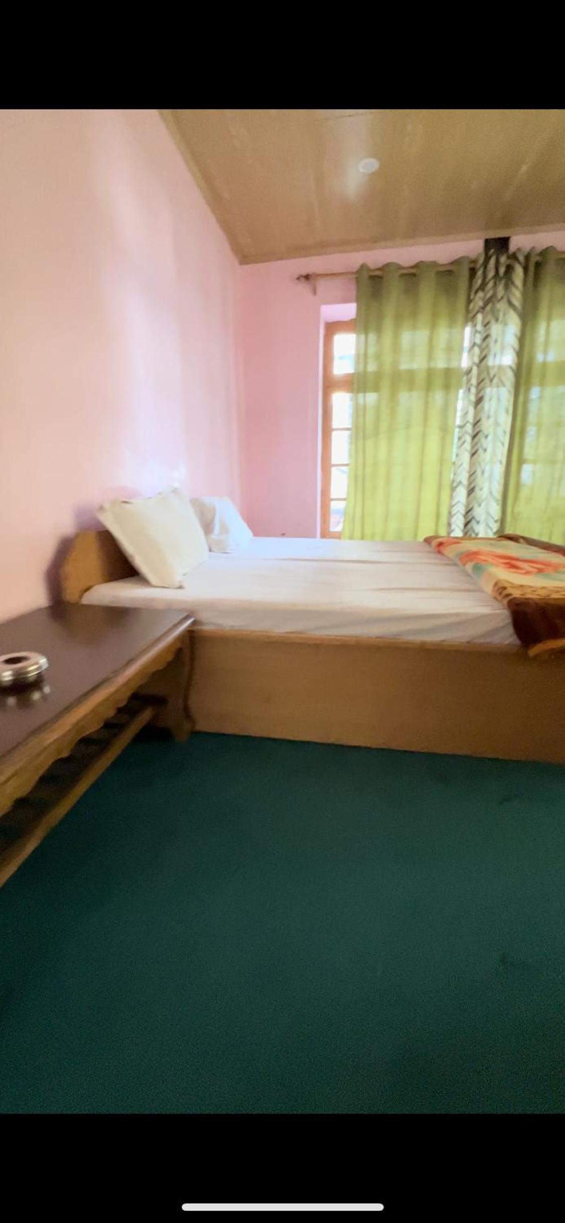 Mixed Dormitory Room photo 2