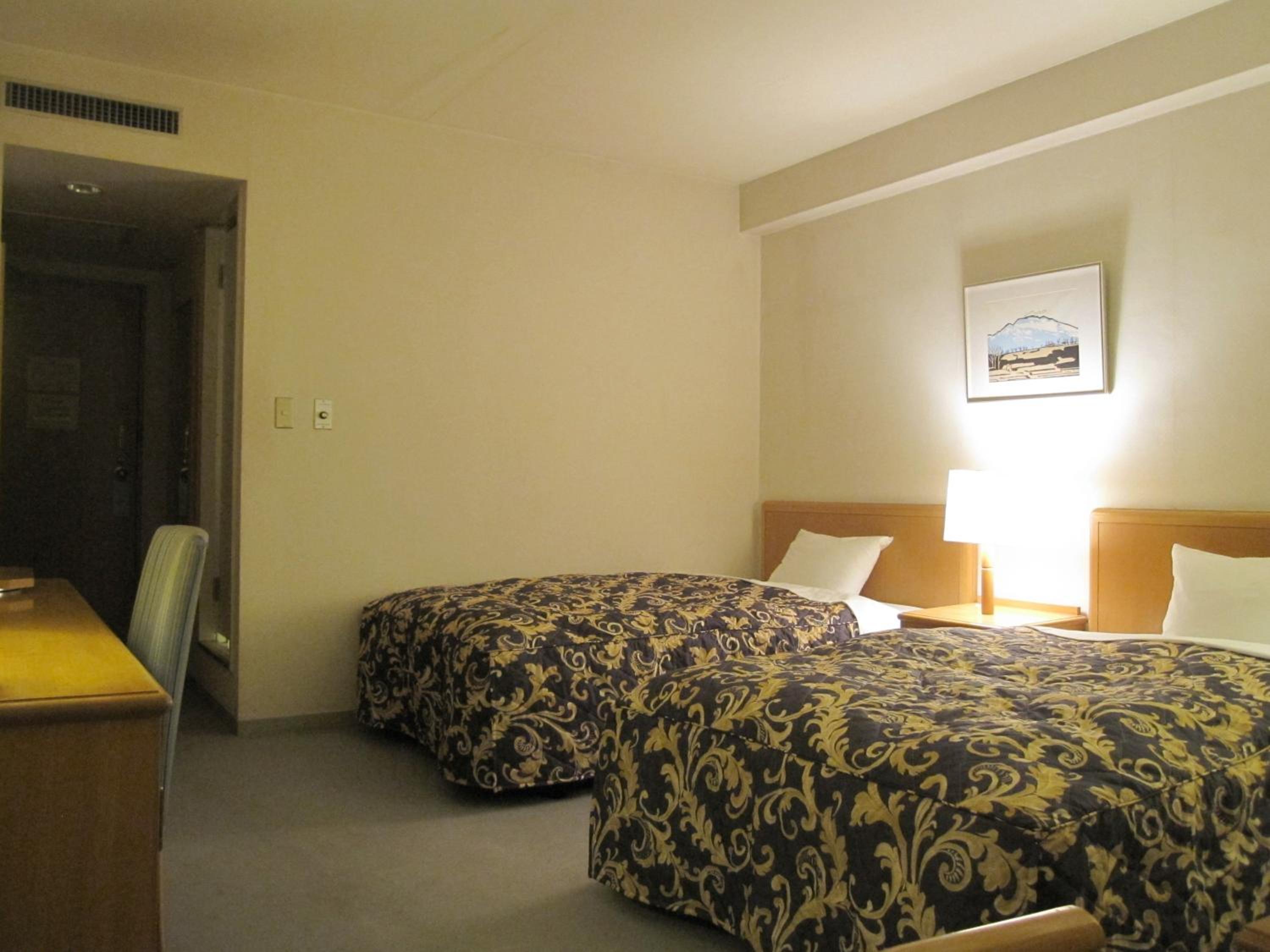 Twin Room - Non-Smoking