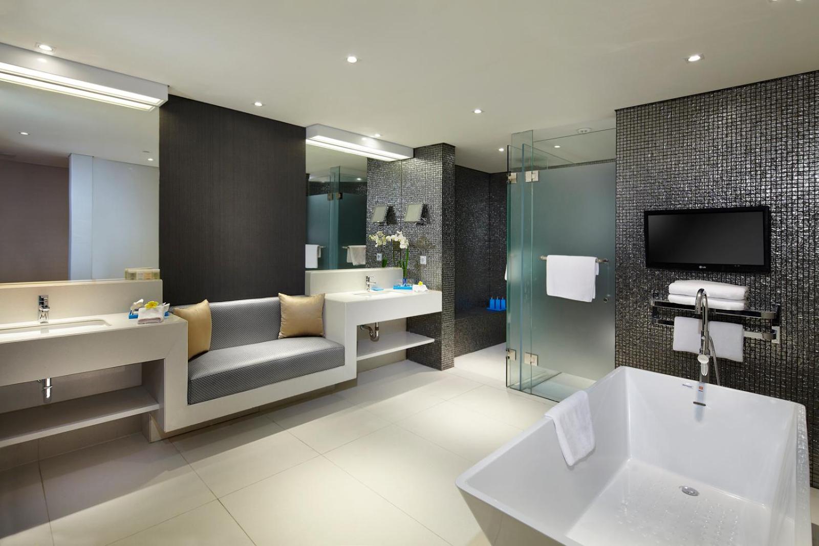 Special Offer At Leisure Suite
