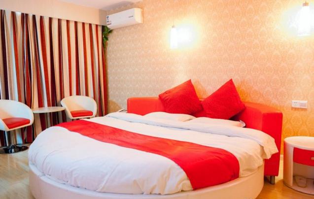 Mainland Chinese Citizens - Flavour Round Bed Room