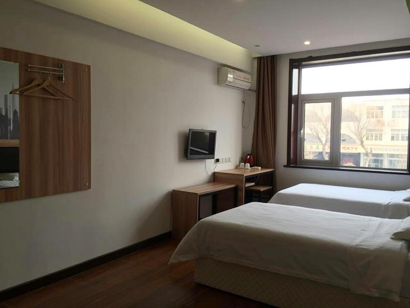 Mainland Chinese Citizens - Standard Twin Room - Photo 3