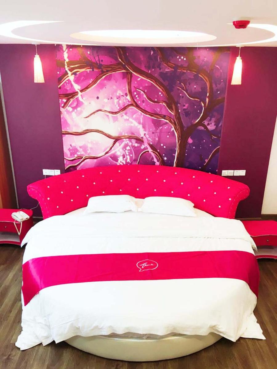 Mainland Chinese Citizens - Flavour Round Bed Room photo 1