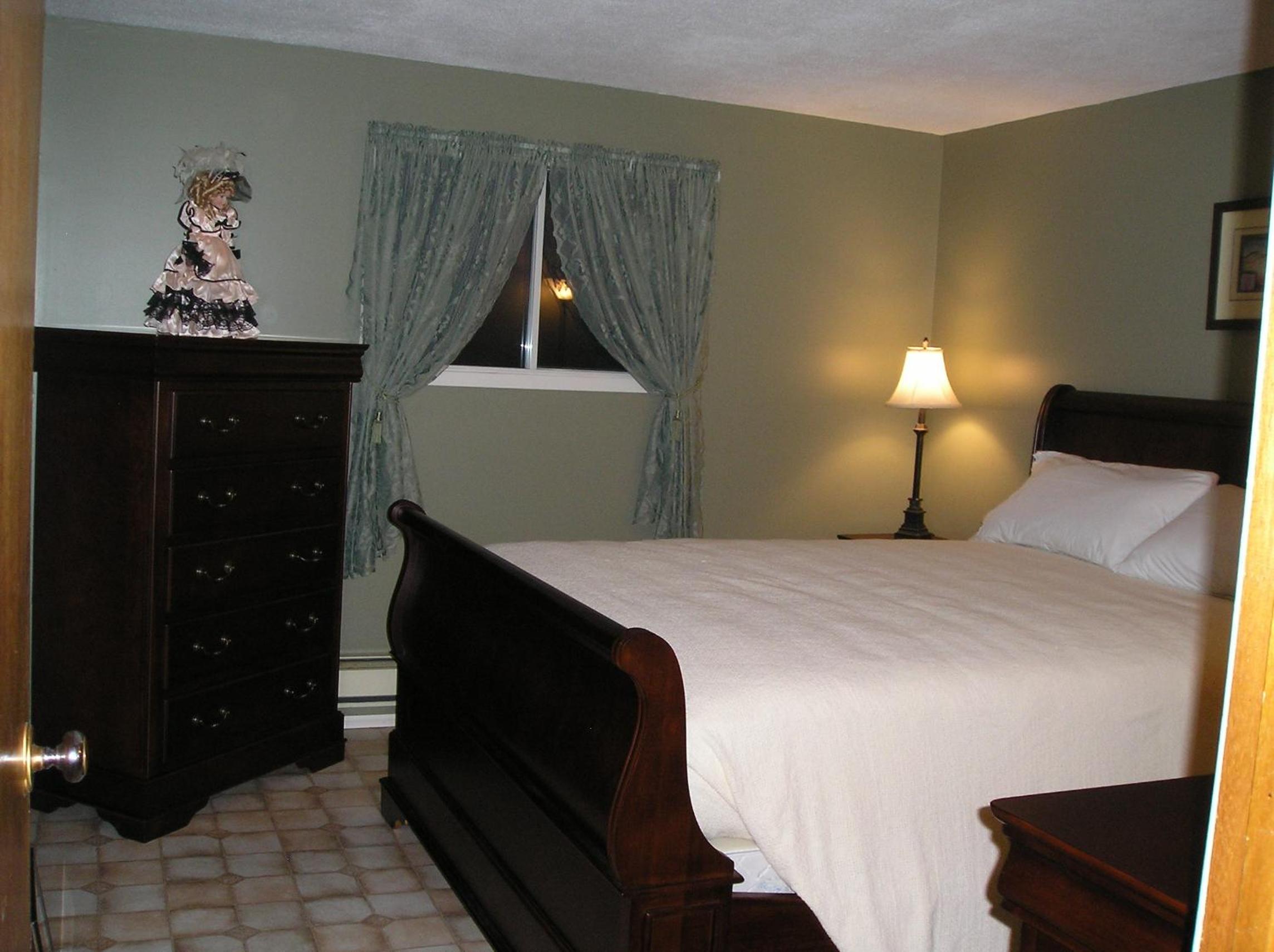 Two-Bedroom Cottage photo 1