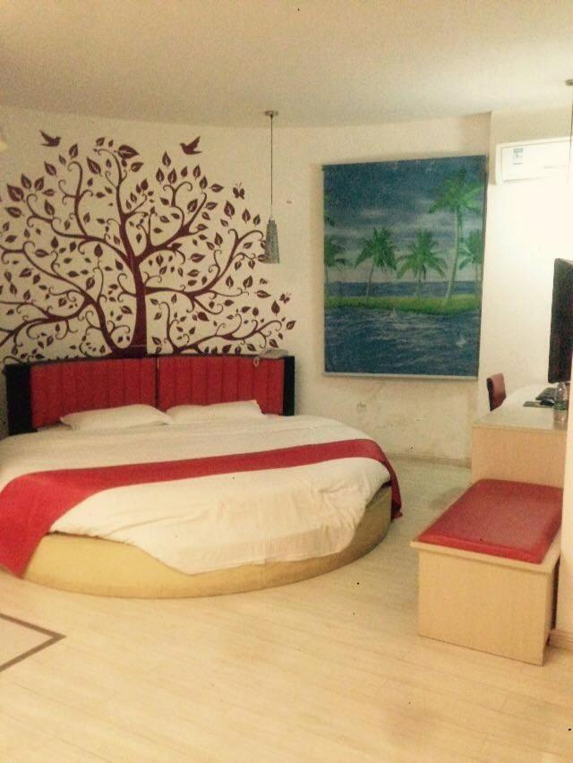 Mainland Chinese Citizens - Flavour Round Bed Room
