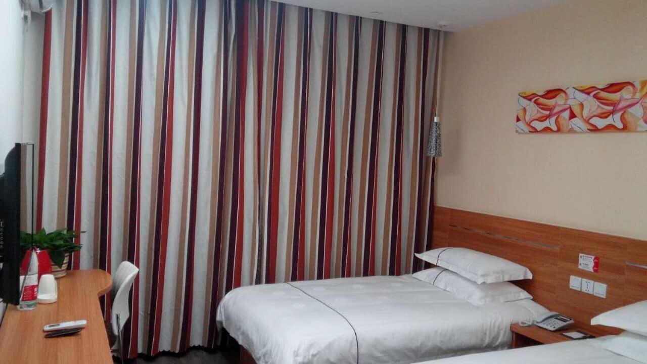 Mainland Chinese Citizens - Standard Twin Room photo 1