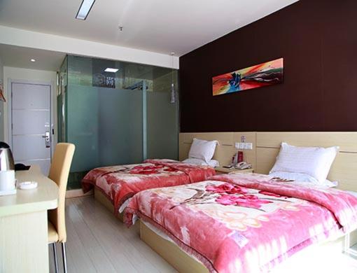 Mainland Chinese Citizens - Standard Twin Room photo 2