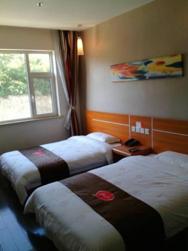 Standard Twin Room - Photo 1