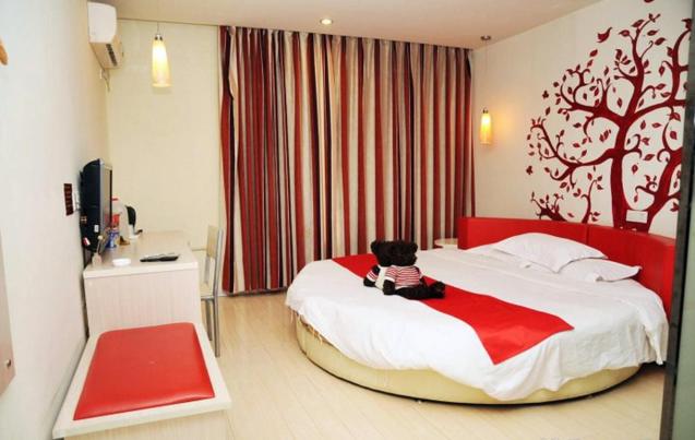 Mainland Chinese Citizens - Flavour Round Bed Room