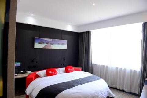 Mainland Chinese Citizens - Ocean Room With Round Bed photo 2