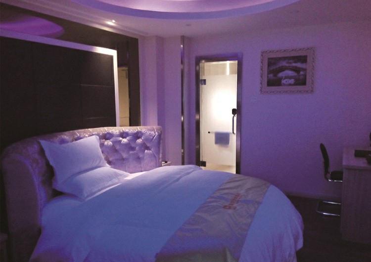 Mainland Chinese Citizens - Flavor Round Bed Room photo 1