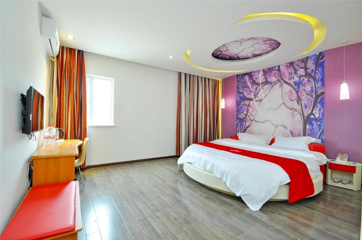 Mainland Chinese Citizens - Business Suite photo 1