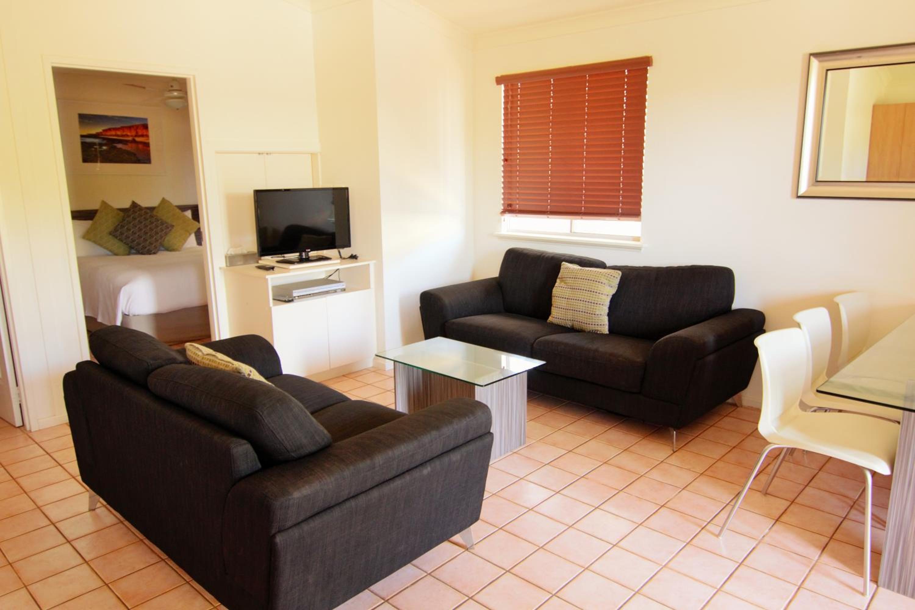 Deluxe Family Suite photo 1