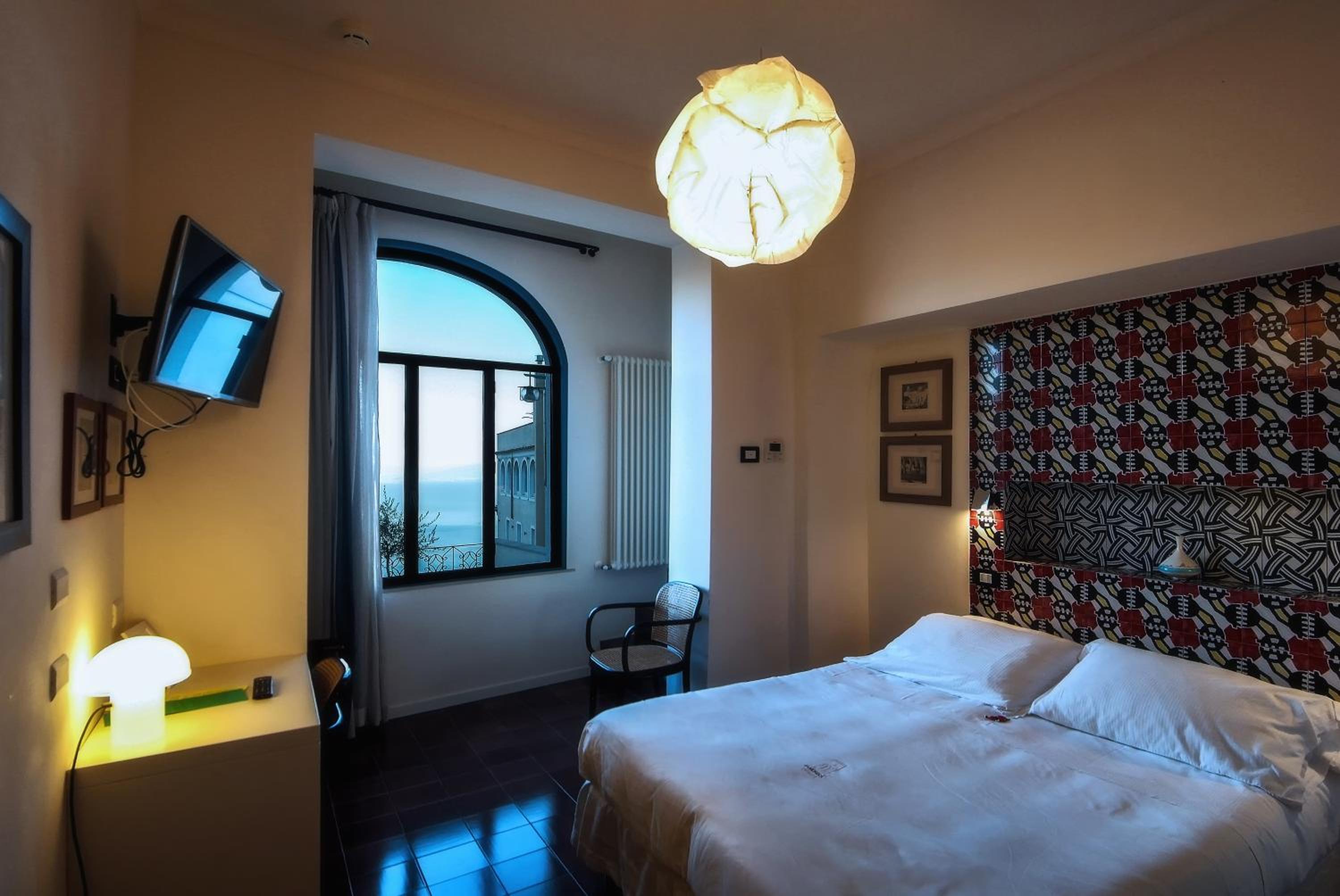 Double or Twin Room with Sea View