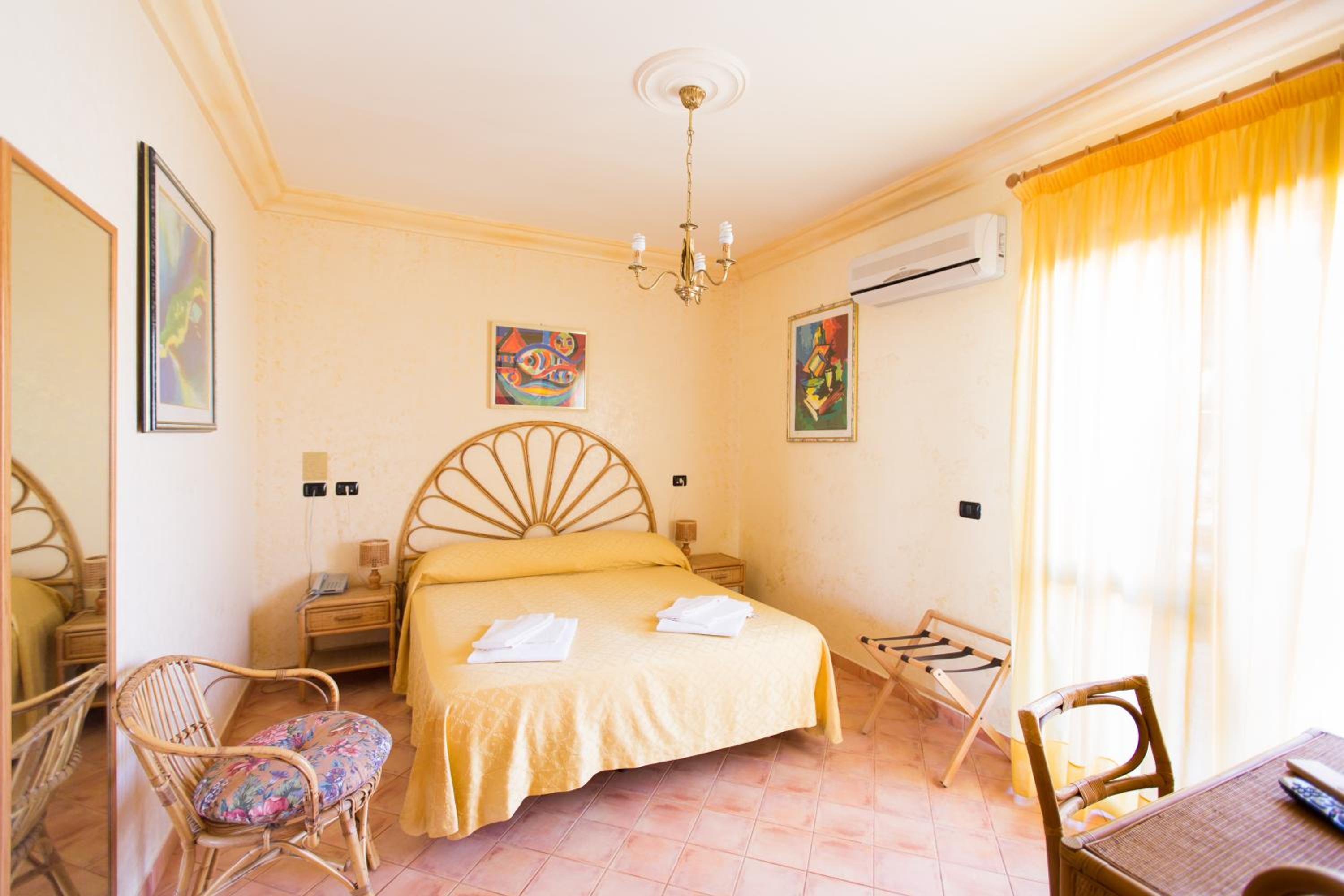 Double or Twin Room photo 1