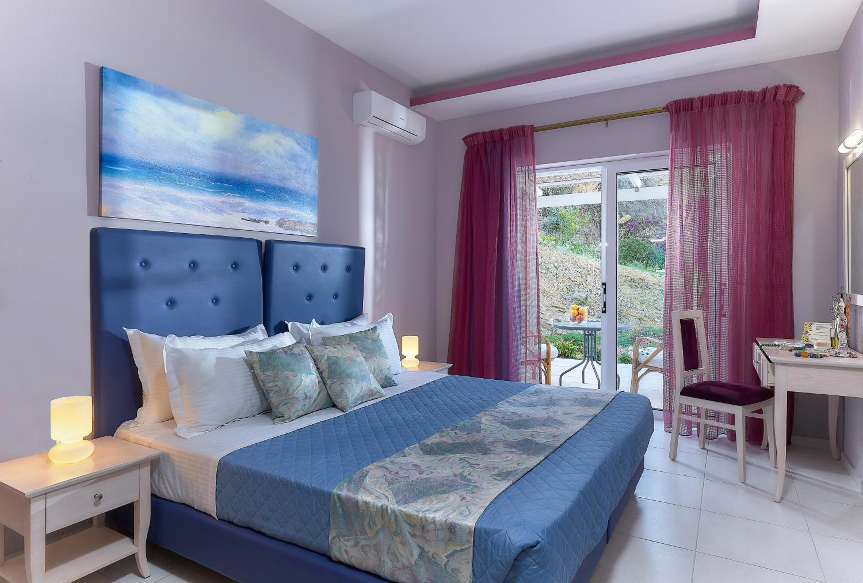 Apartment with Private Pool  - Photo 24
