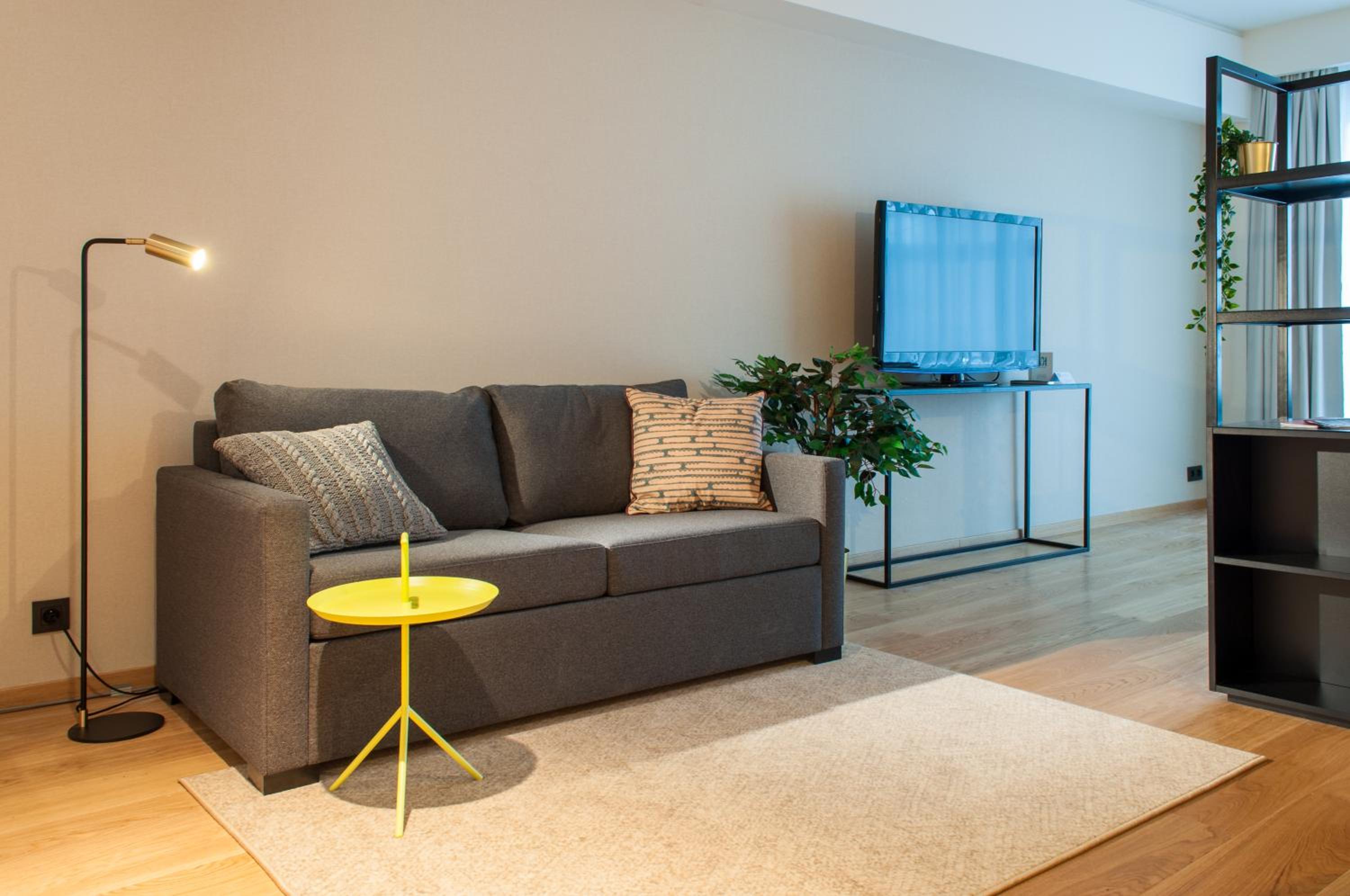 Executive Family Studio with Kitchen photo 1