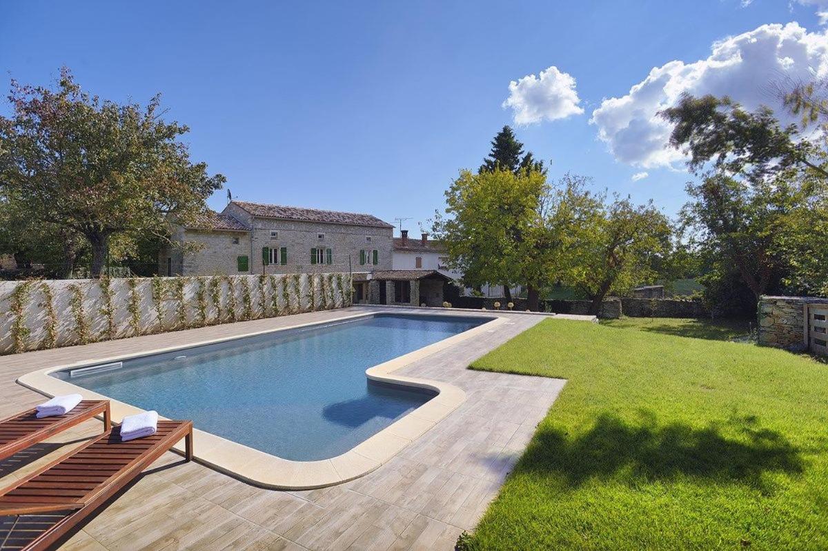 Four-Bedroom Vacation Home photo 2