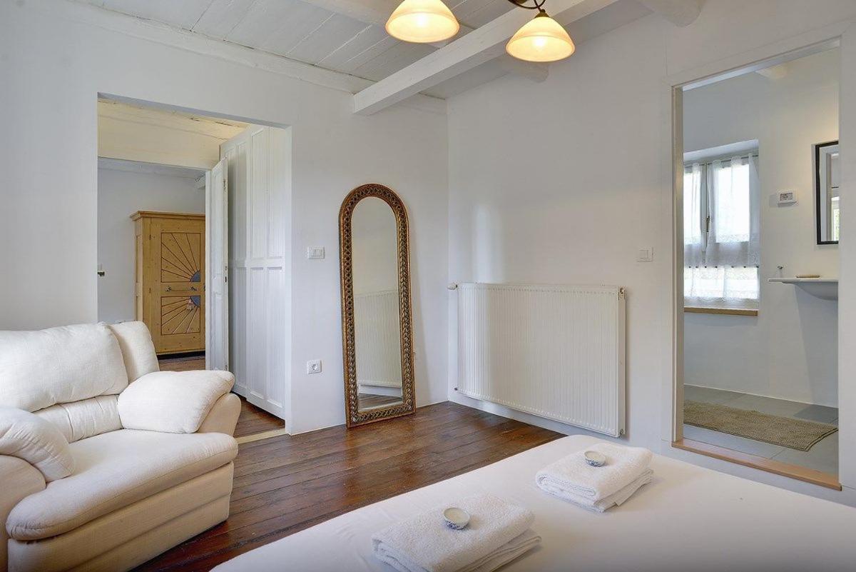 Four-Bedroom Vacation Home photo 3