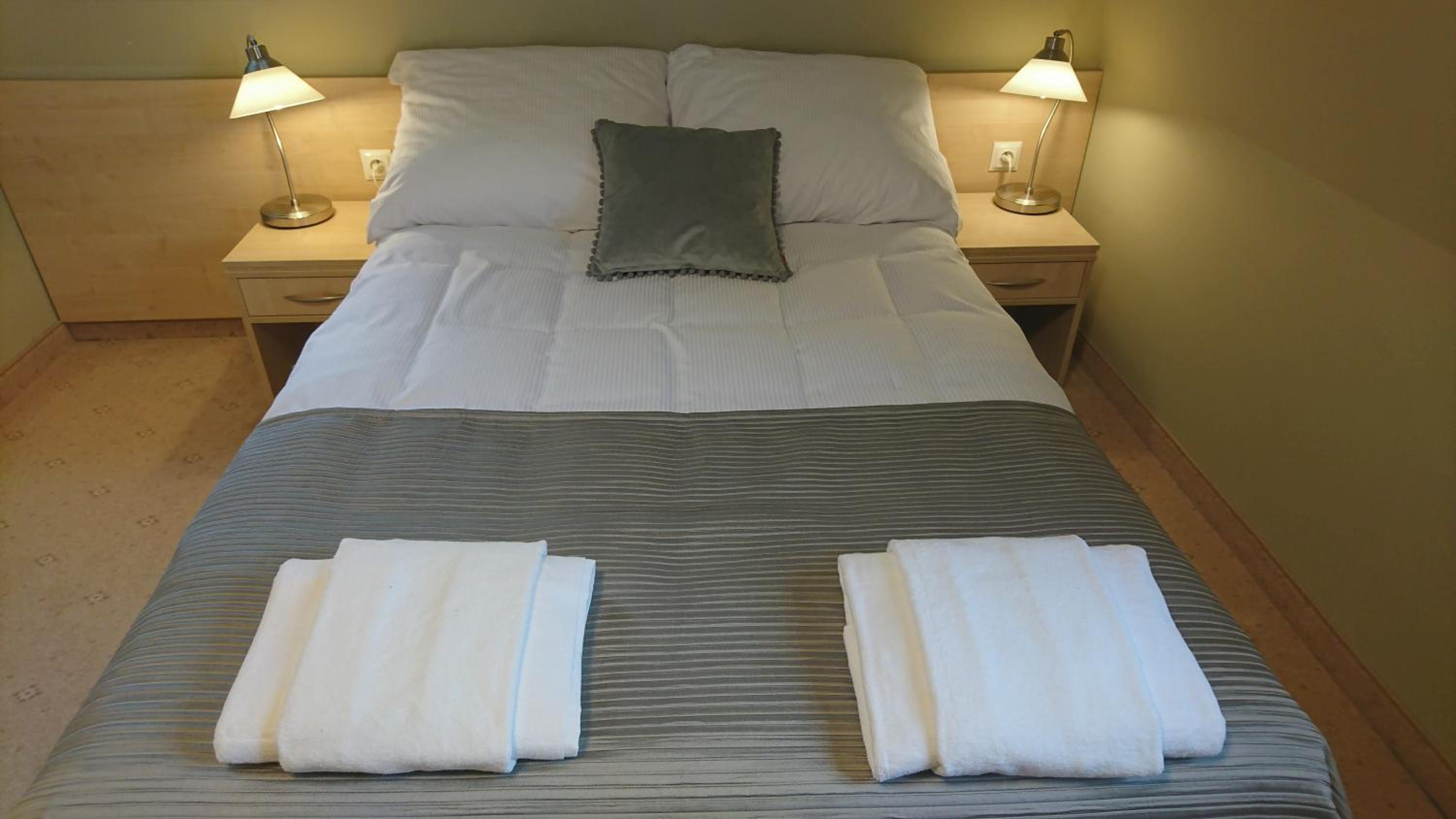 Double Room - Photo 5