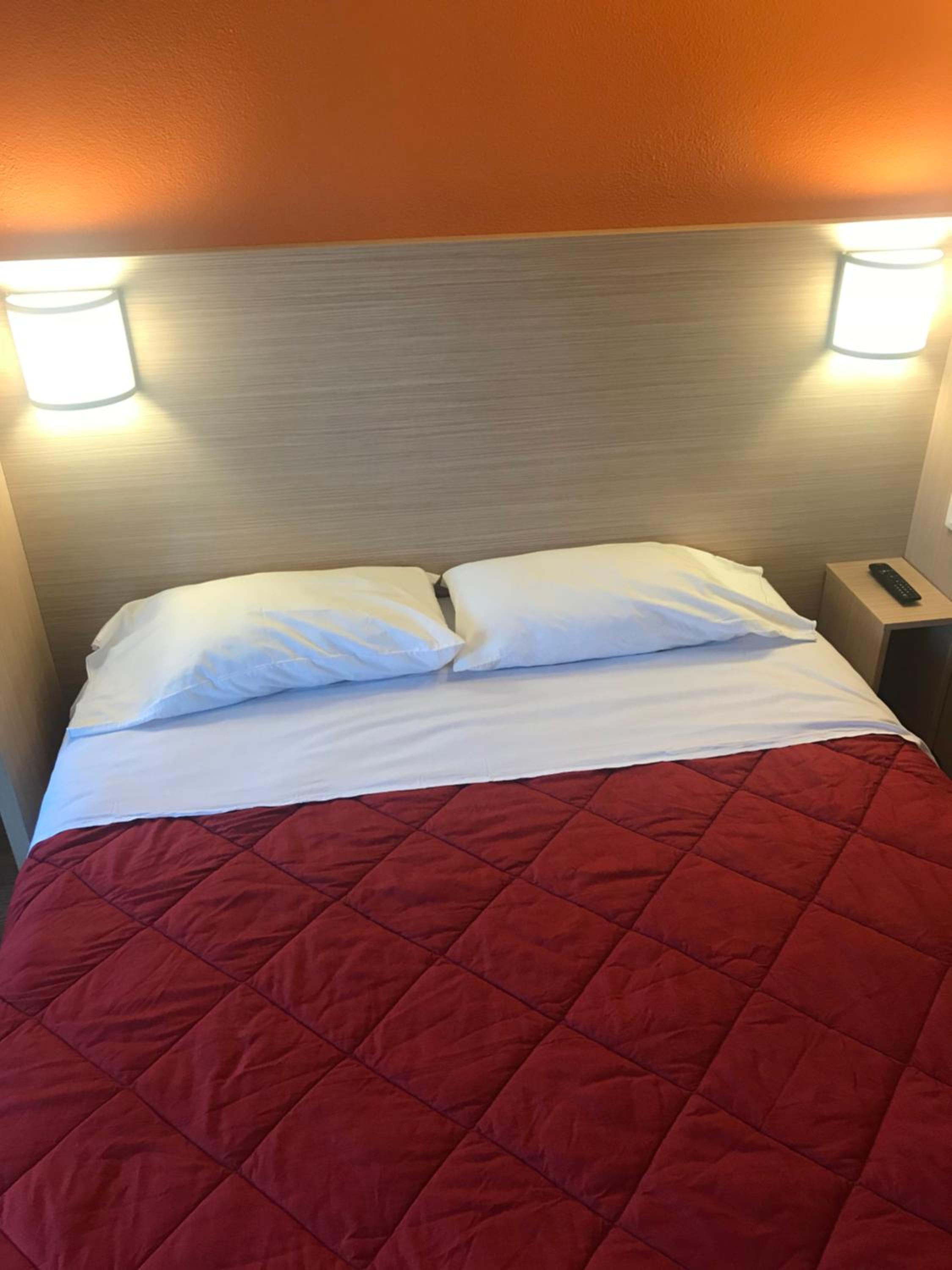 Double Room - Photo 3