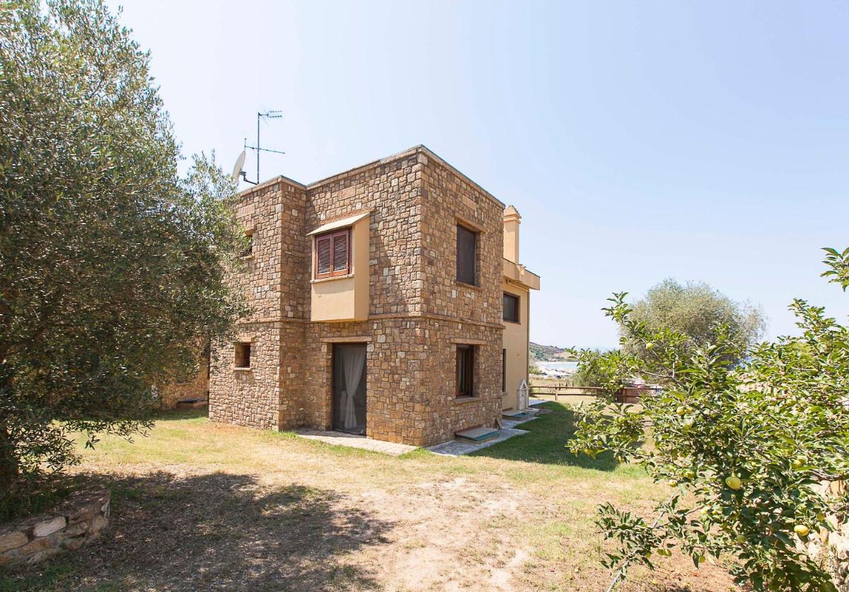 Villa - Beach Front photo 1