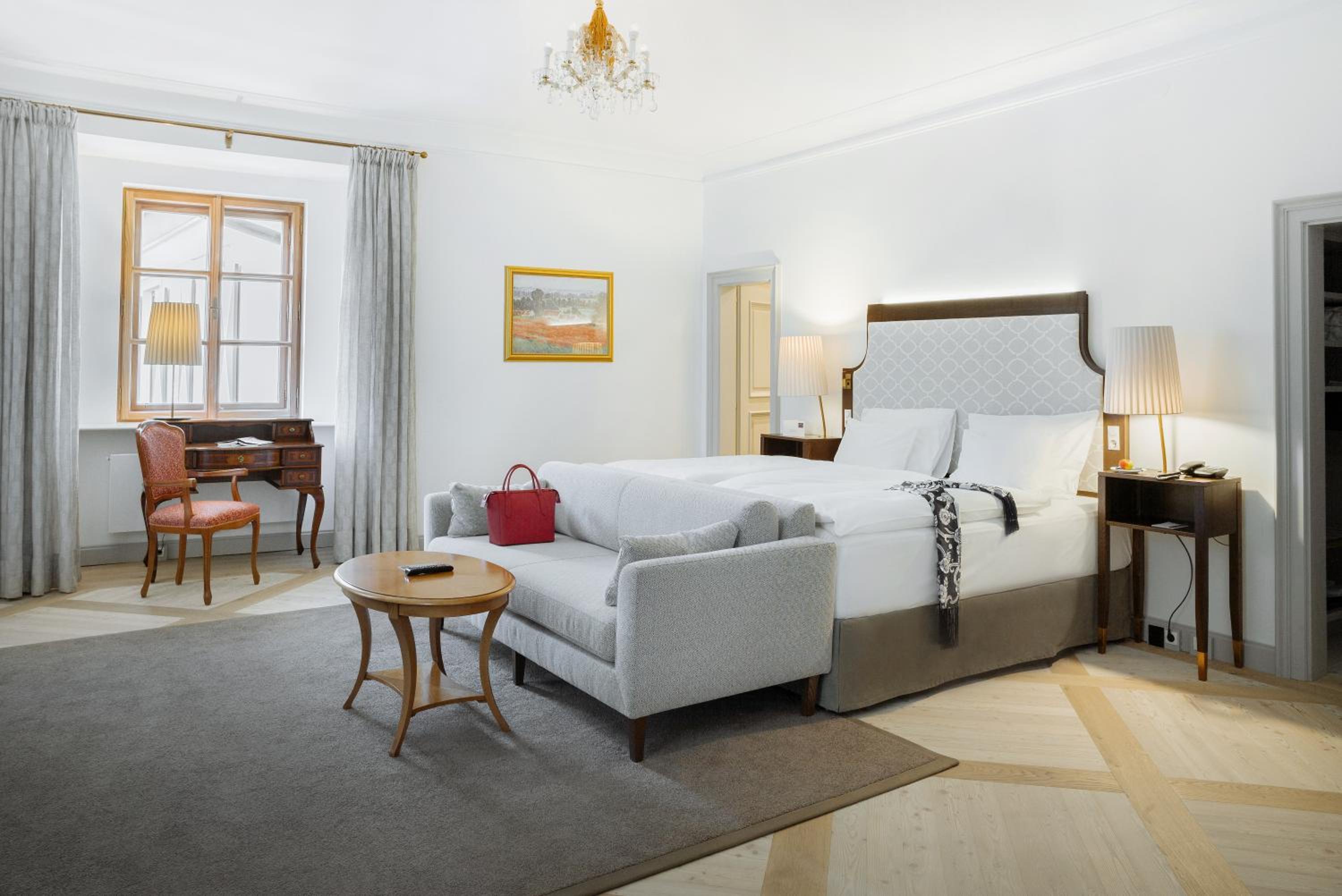 Linden Tree Suite photo 2