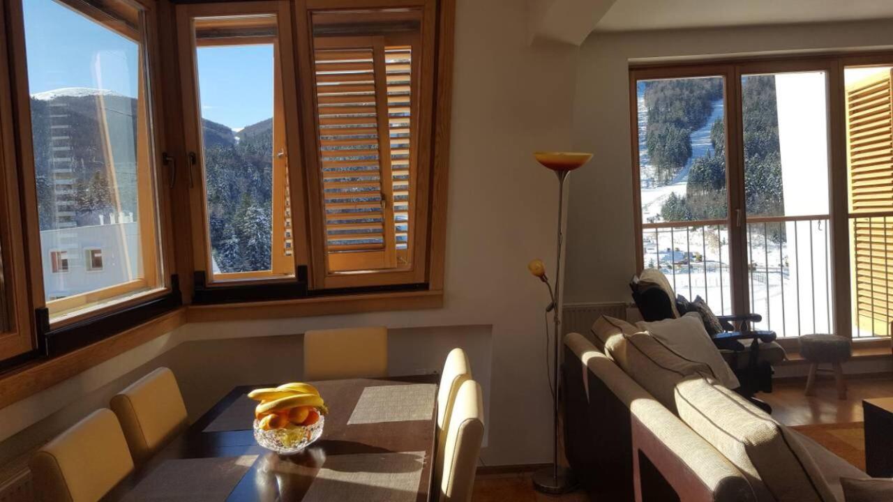 Apartment with Mountain View photo 1
